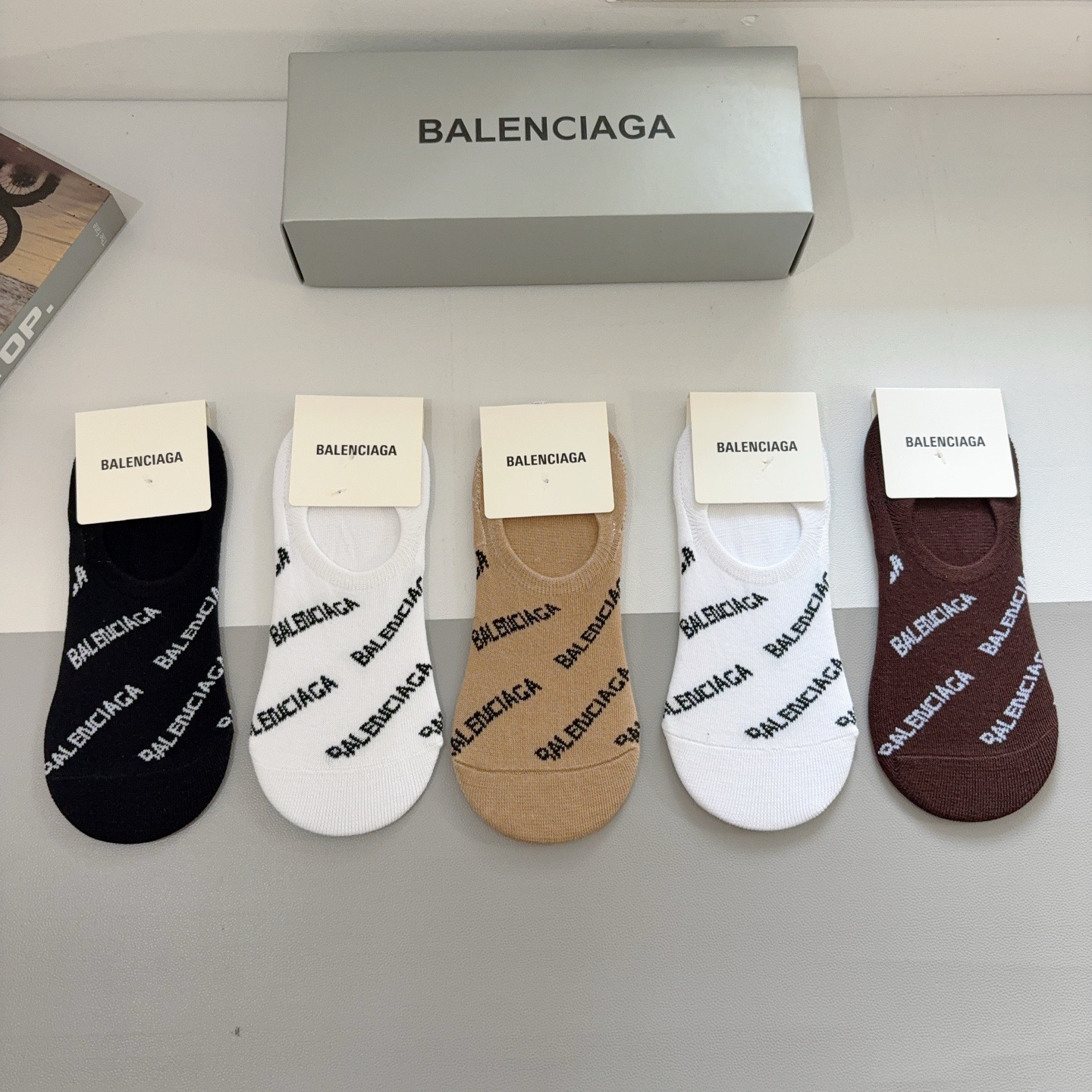 配包装【一盒5双】BALENCIAGA 巴黎世家 新款短筒船袜。潮人必不可少的时尚专柜代购袜子 ，超级时