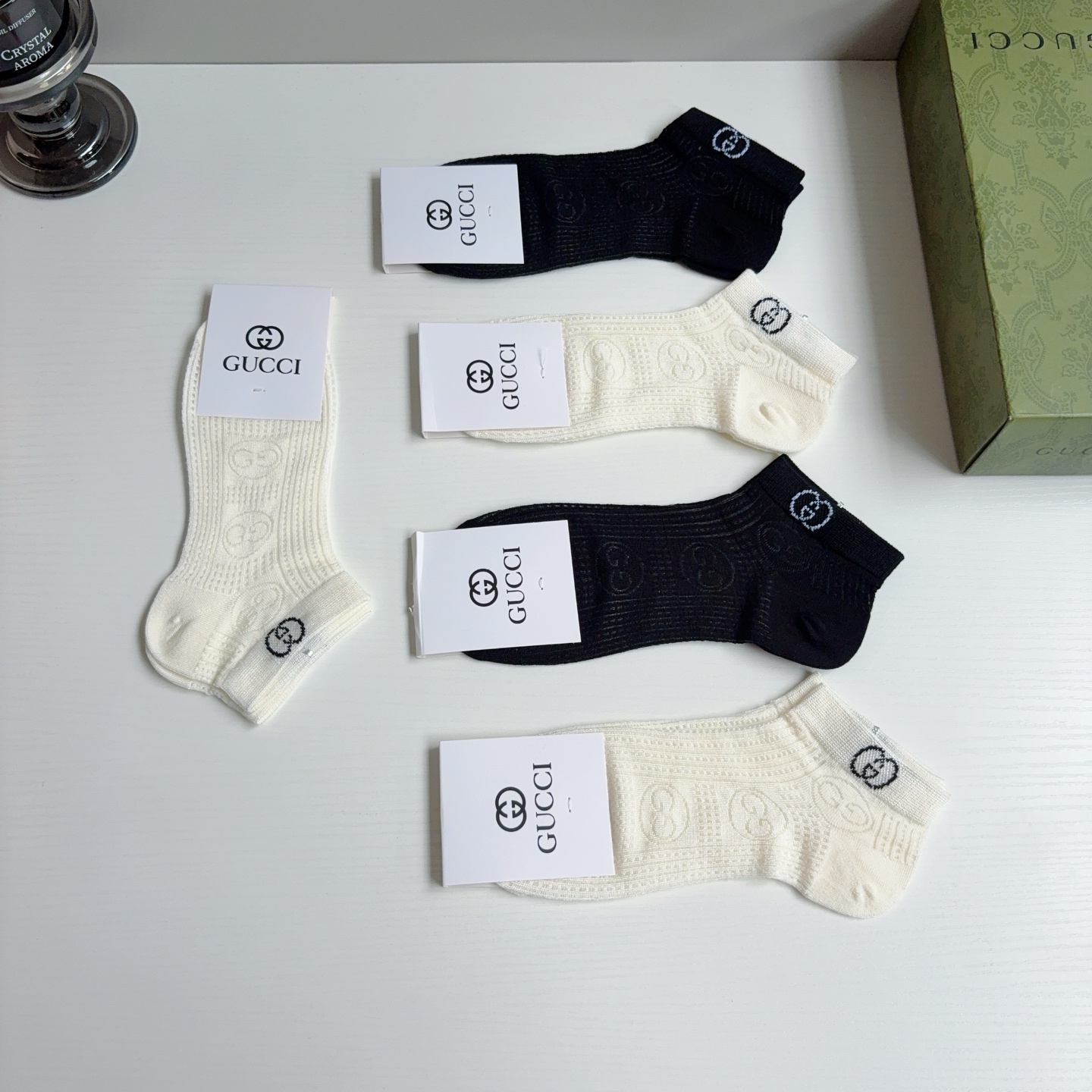 配包装（一盒5双）GUCCI 古奇 2026新款短筒袜子！竹棉面料，专柜同步袜子，💛大牌出街，潮人必备。