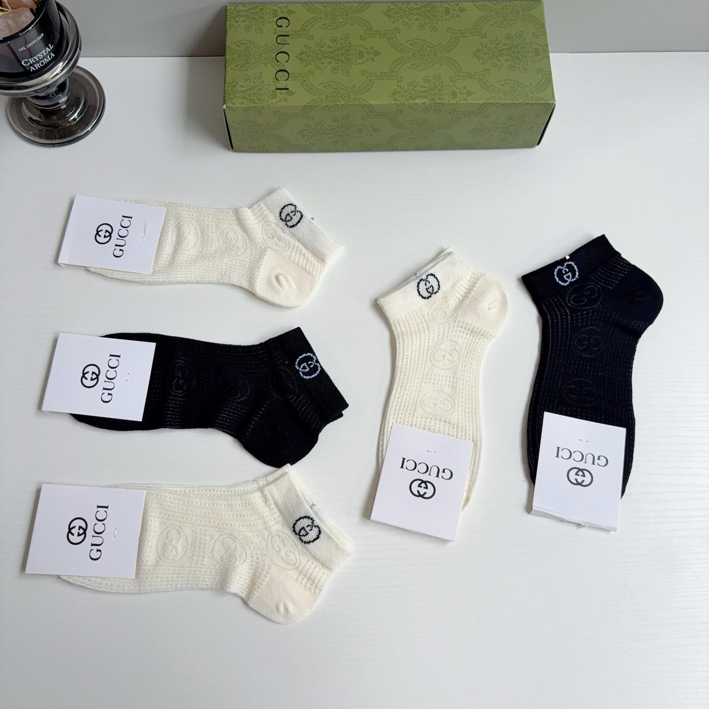 配包装（一盒5双）GUCCI 古奇 2026新款短筒袜子！竹棉面料，专柜同步袜子，💛大牌出街，潮人必备。