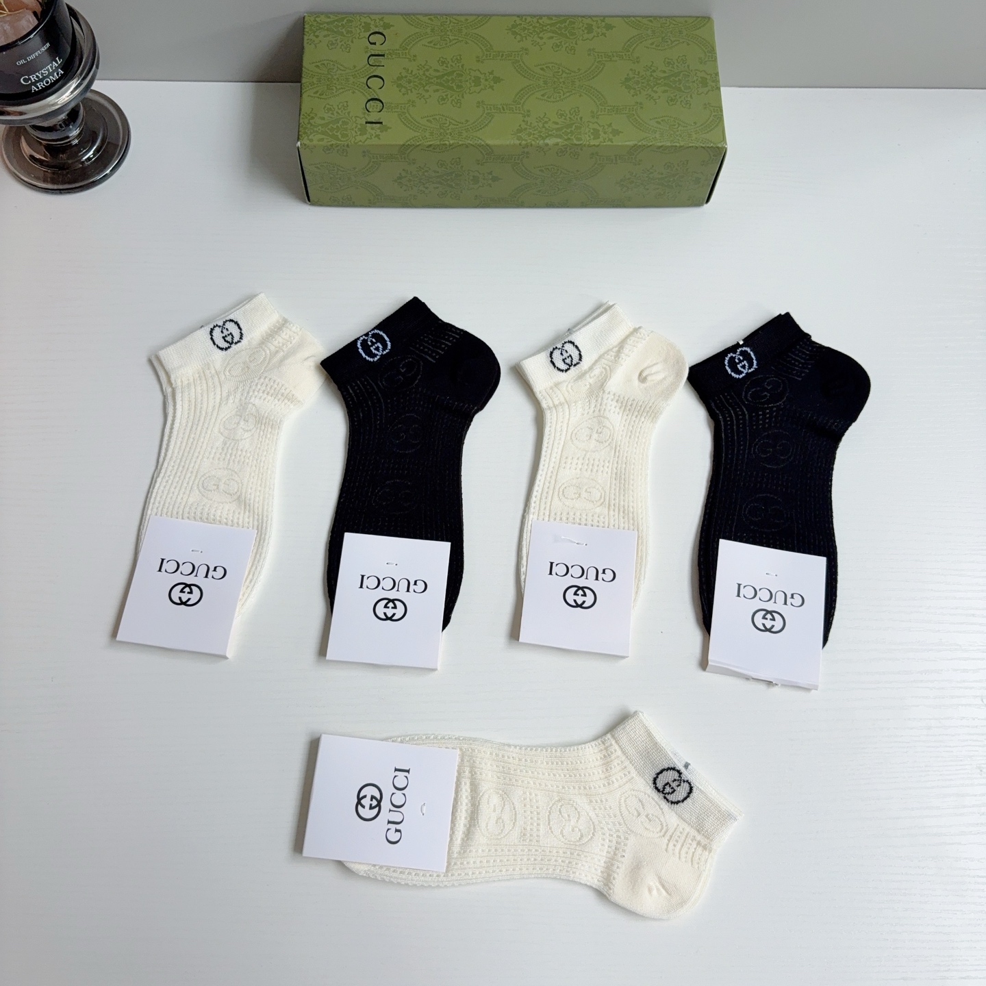 配包装（一盒5双）GUCCI 古奇 2026新款短筒袜子！竹棉面料，专柜同步袜子，💛大牌出街，潮人必备。