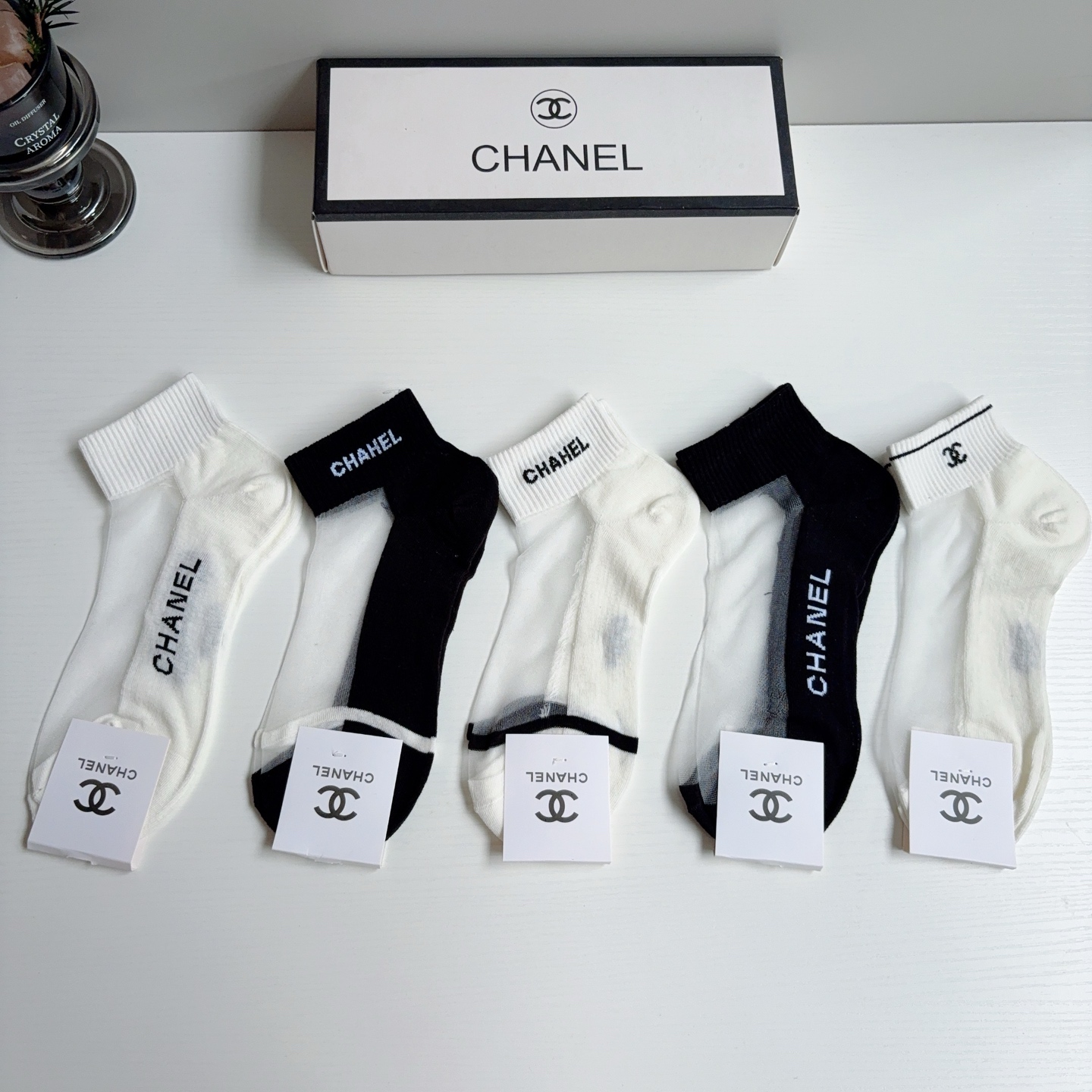 配包装【一盒5双】CHANEL · 香奈儿 新款冰丝袜子 网红短筒袜子❗️ins明星网红推荐❗️轻薄柔软