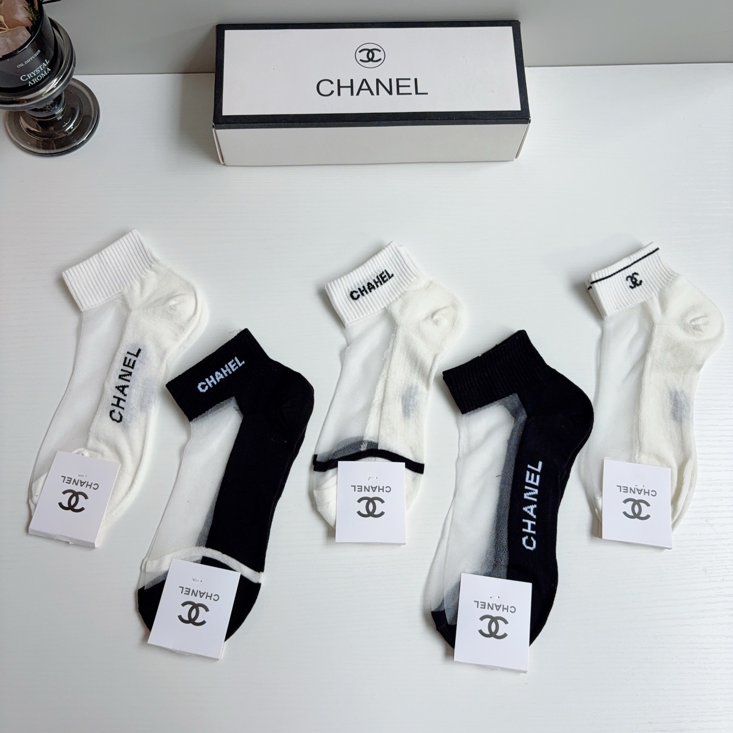 配包装【一盒5双】CHANEL · 香奈儿 新款冰丝袜子 网红短筒袜子❗️ins明星网红推荐❗️轻薄柔软