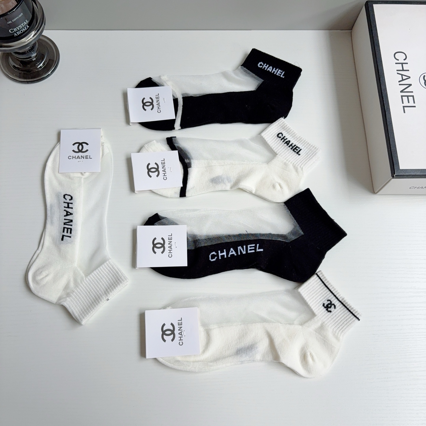 配包装【一盒5双】CHANEL · 香奈儿 新款冰丝袜子 网红短筒袜子❗️ins明星网红推荐❗️轻薄柔软