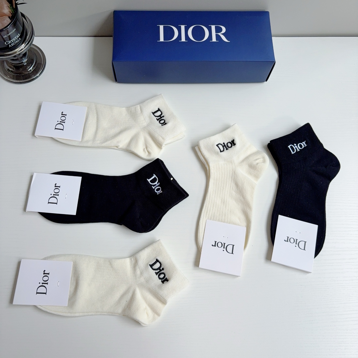 配包装（一盒5双） Dior 迪奥新款刺绣纯棉袜子 经典字母logo船袜，个性时尚百搭款，超柔软材质舒适