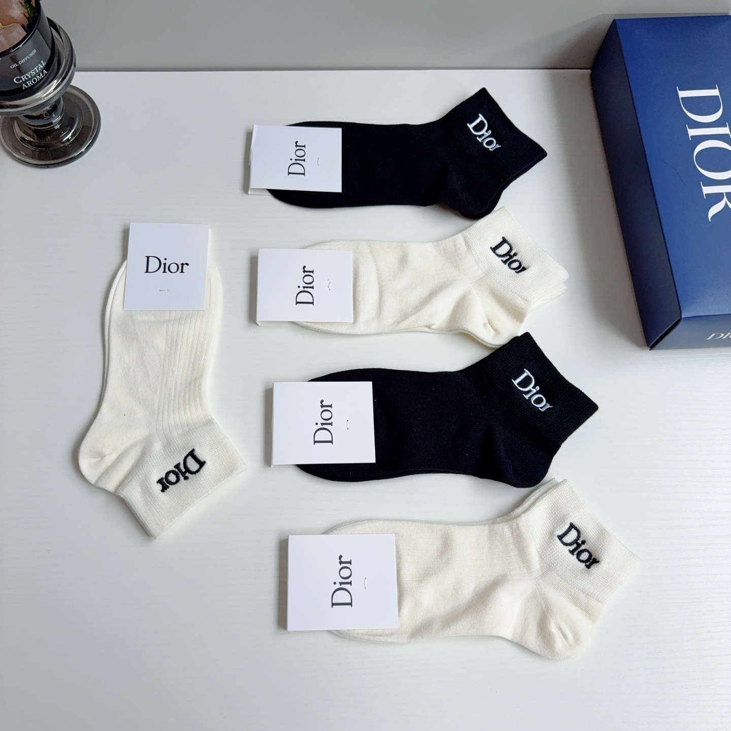 配包装（一盒5双） Dior 迪奥新款刺绣纯棉袜子 经典字母logo船袜，个性时尚百搭款，超柔软材质舒适