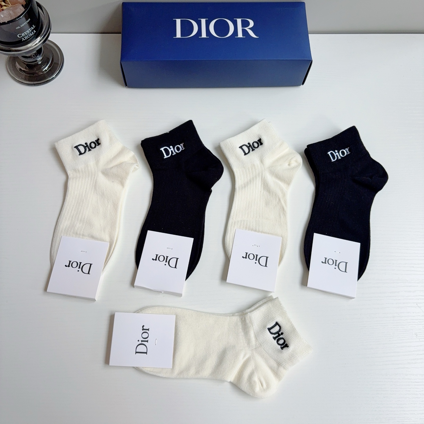 配包装（一盒5双） Dior 迪奥新款刺绣纯棉袜子 经典字母logo船袜，个性时尚百搭款，超柔软材质舒适
