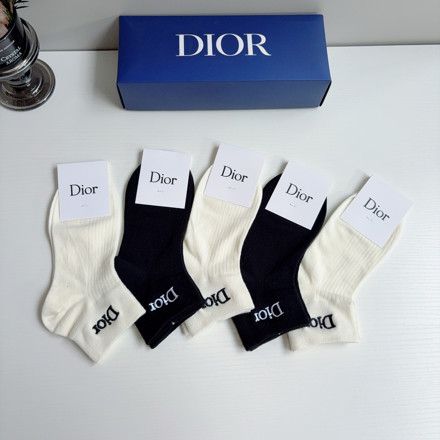 配包装（一盒5双） Dior 迪奥新款刺绣纯棉袜子 经典字母logo船袜，个性时尚百搭款，超柔软材质舒适