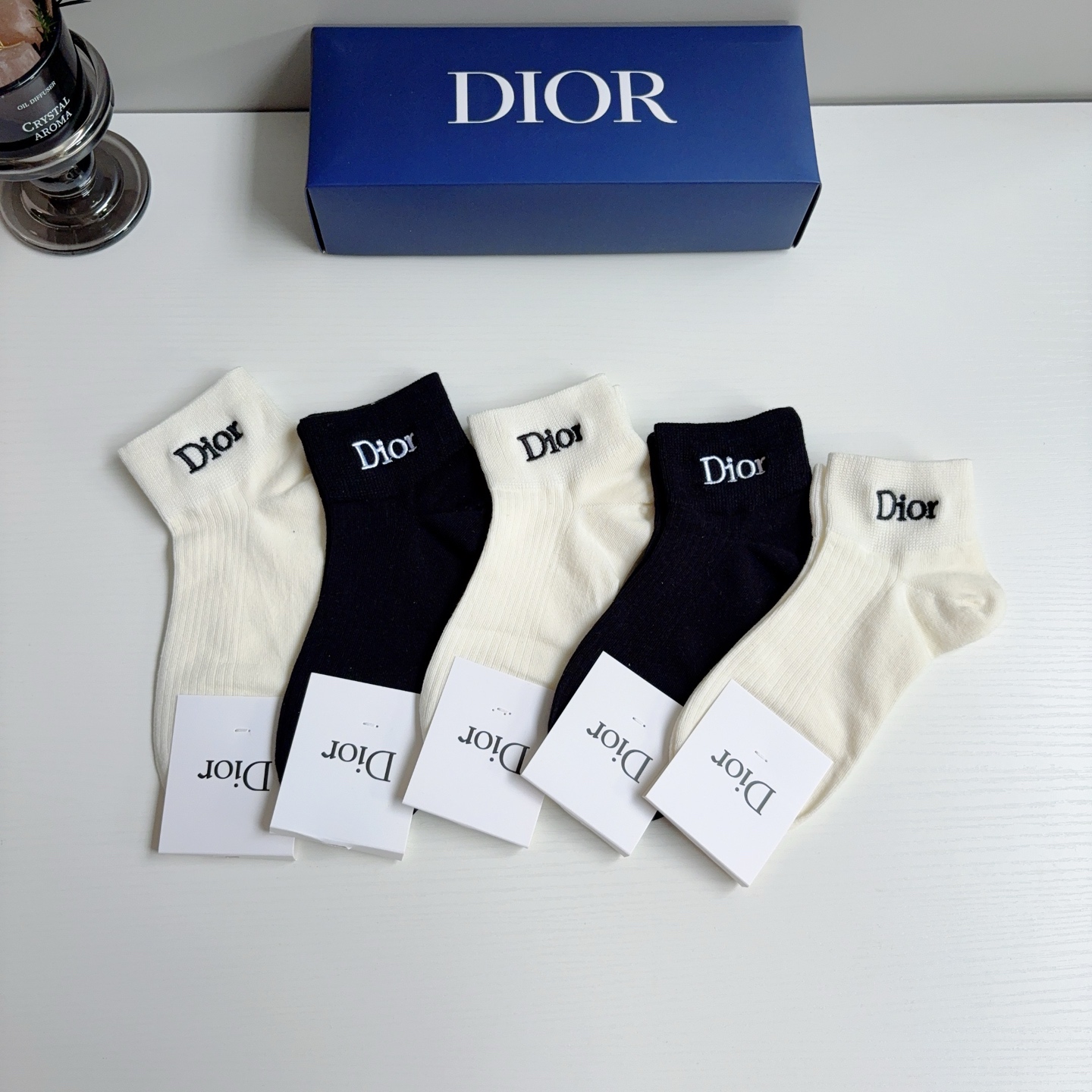 NO:851377,Comes with packaging (5 pairs in a box) Dior's new embroidered cotton socks, classic letter logo boat socks, personalized, fashionable and versatile, super soft material, comfortable and breathable!  socks, stockings, socks, dior, dior, socks19860909配包装（一盒5双） Dior 迪奥新款刺绣纯棉袜子 经典字母logo船袜,个性时尚百搭款,超柔软材质舒适透气！袜子,丝袜,袜子,dior,dior,socks,accessory