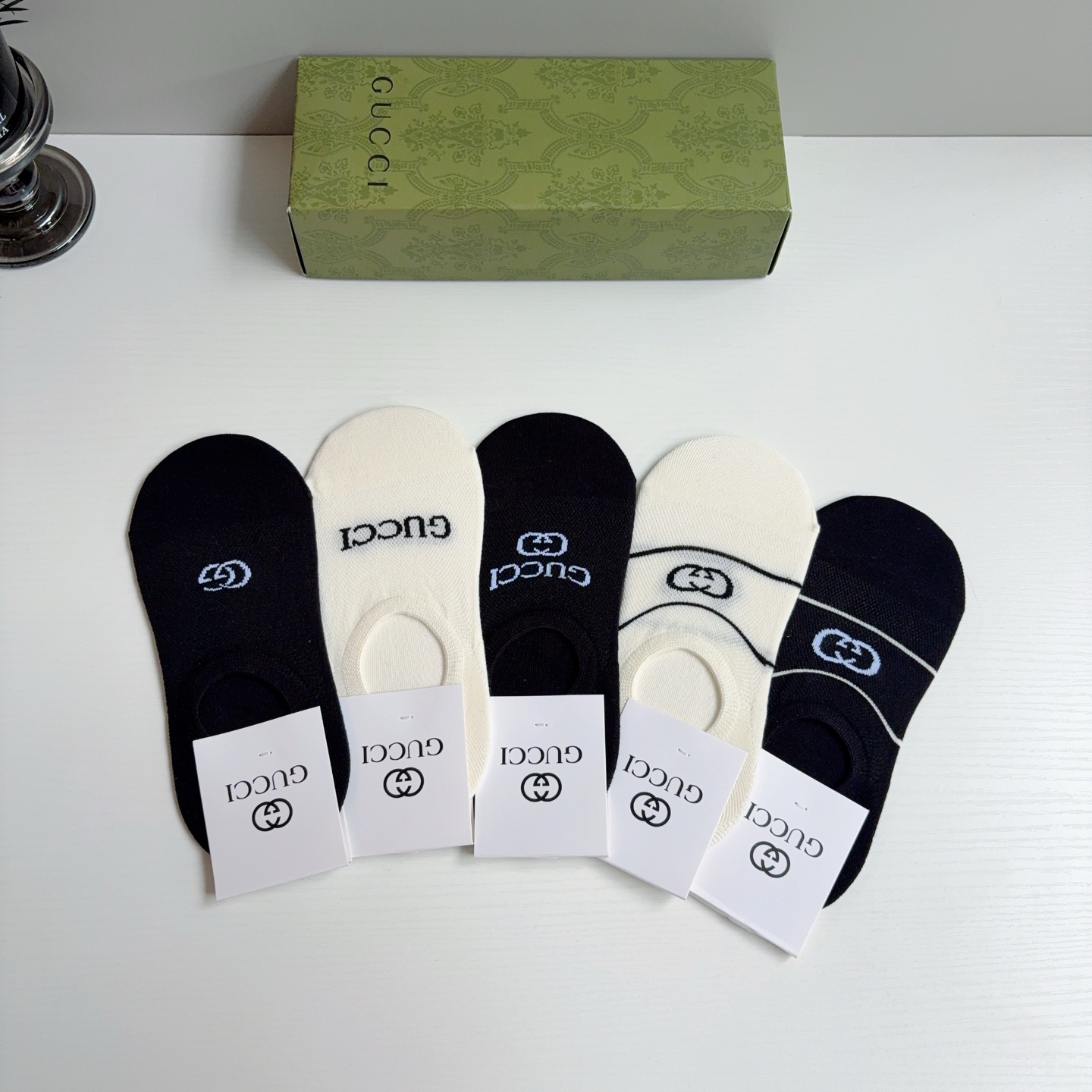 配包装（一盒5双） Gucci 古奇 ins超新款短款船袜，竹棉透气面料，经典G家袜子 个性时尚百搭款！