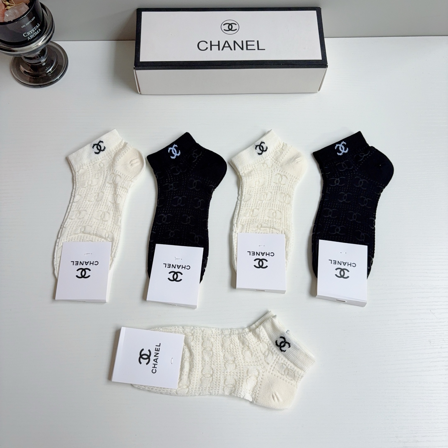 配包装（一盒5双）CHANEL 香奈儿经典船袜❗️竹棉透气材质 经典双C图案logo，潮人必备超好搭❗️
