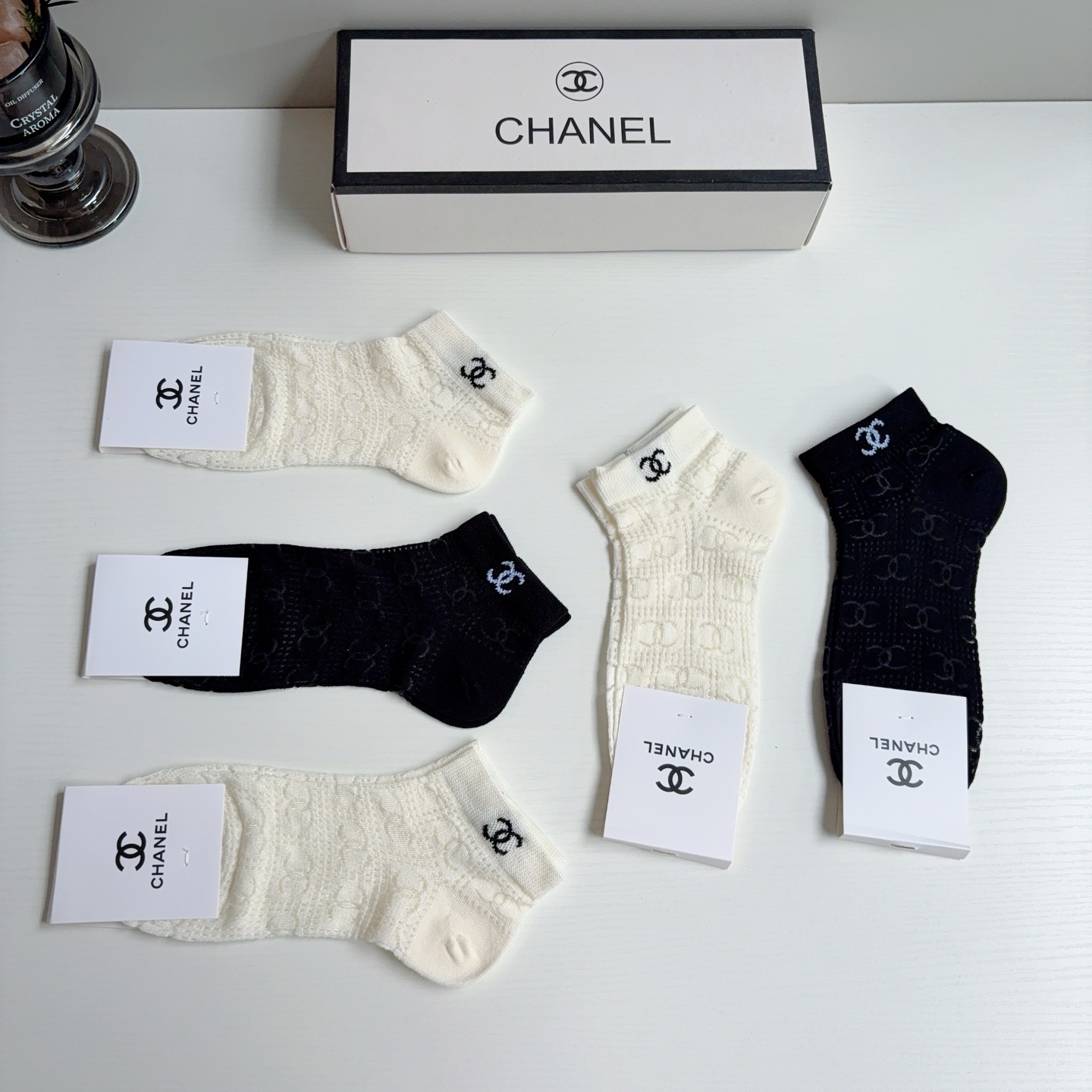 配包装（一盒5双）CHANEL 香奈儿经典船袜❗️竹棉透气材质 经典双C图案logo，潮人必备超好搭❗️