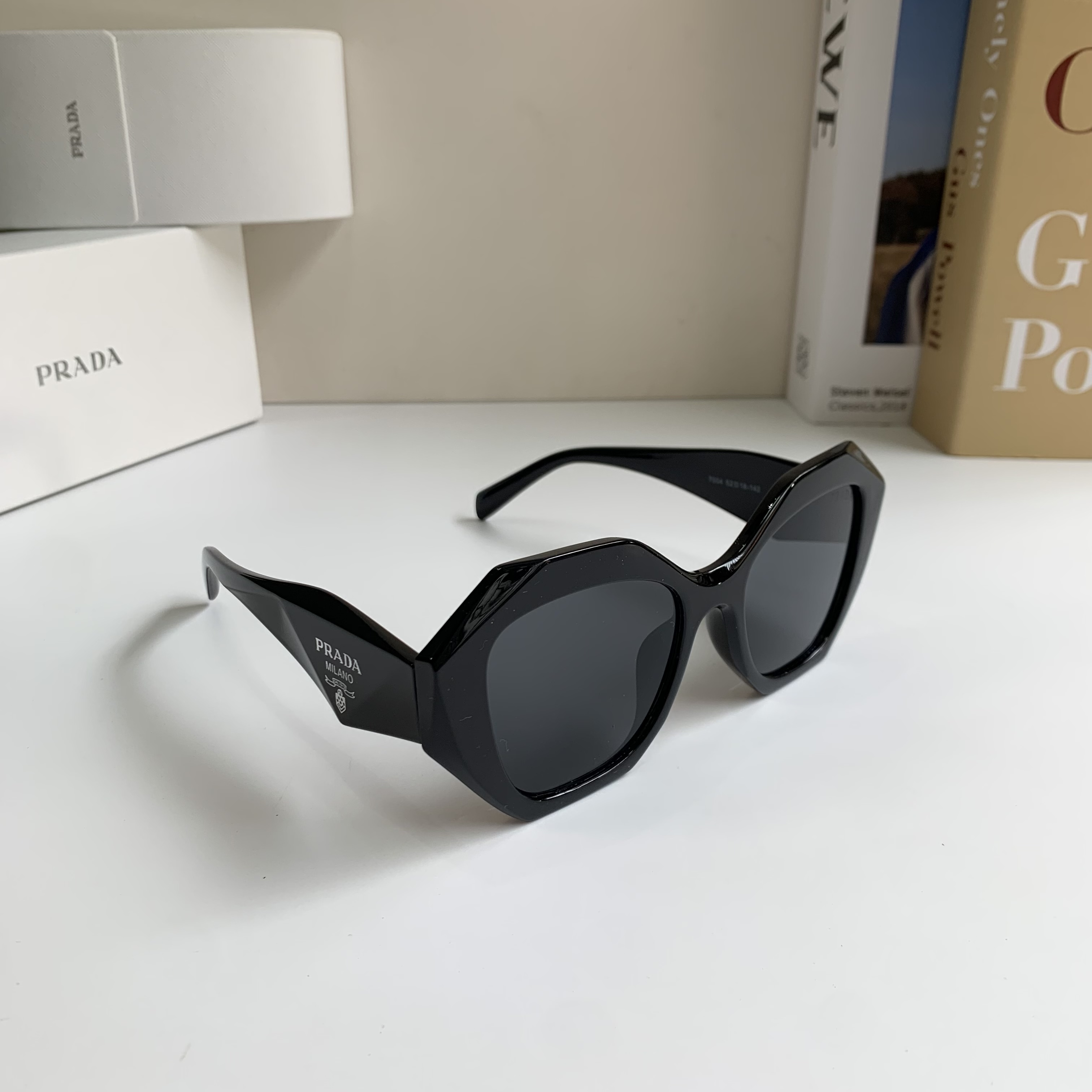 NO:826905,PRADA Prada new triangle logo fashionable men's and women's sunglasses, high-end retro sunglasses, ins style glasses, sunglasses, sunglasses, glasses, prada, prada19860909PRADA普拉达 新款三角标时尚男女太阳镜 高级感复古墨镜ins风眼镜眼镜墨镜太阳镜,眼镜,prada,prada,glasses