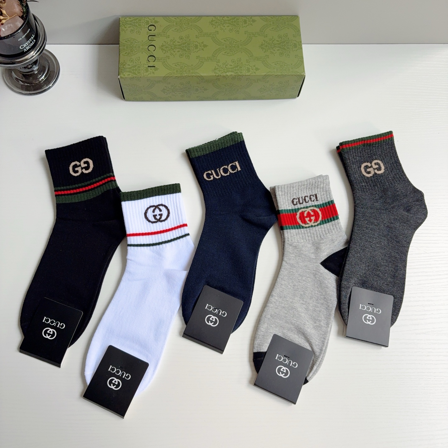配包装（一盒5双）GUCCI 古奇 新款中筒男士袜子！纯棉面料，火爆logo图案，专柜同步中长筒袜子，💛