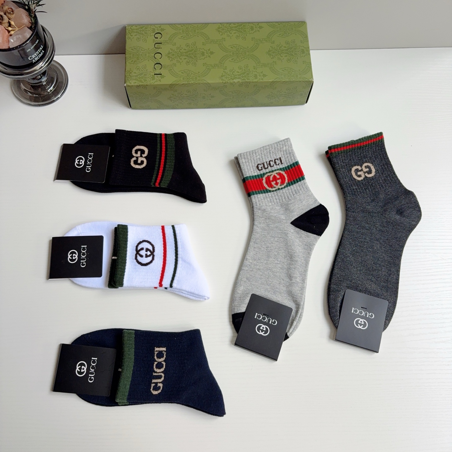 配包装（一盒5双）GUCCI 古奇 新款中筒男士袜子！纯棉面料，火爆logo图案，专柜同步中长筒袜子，💛