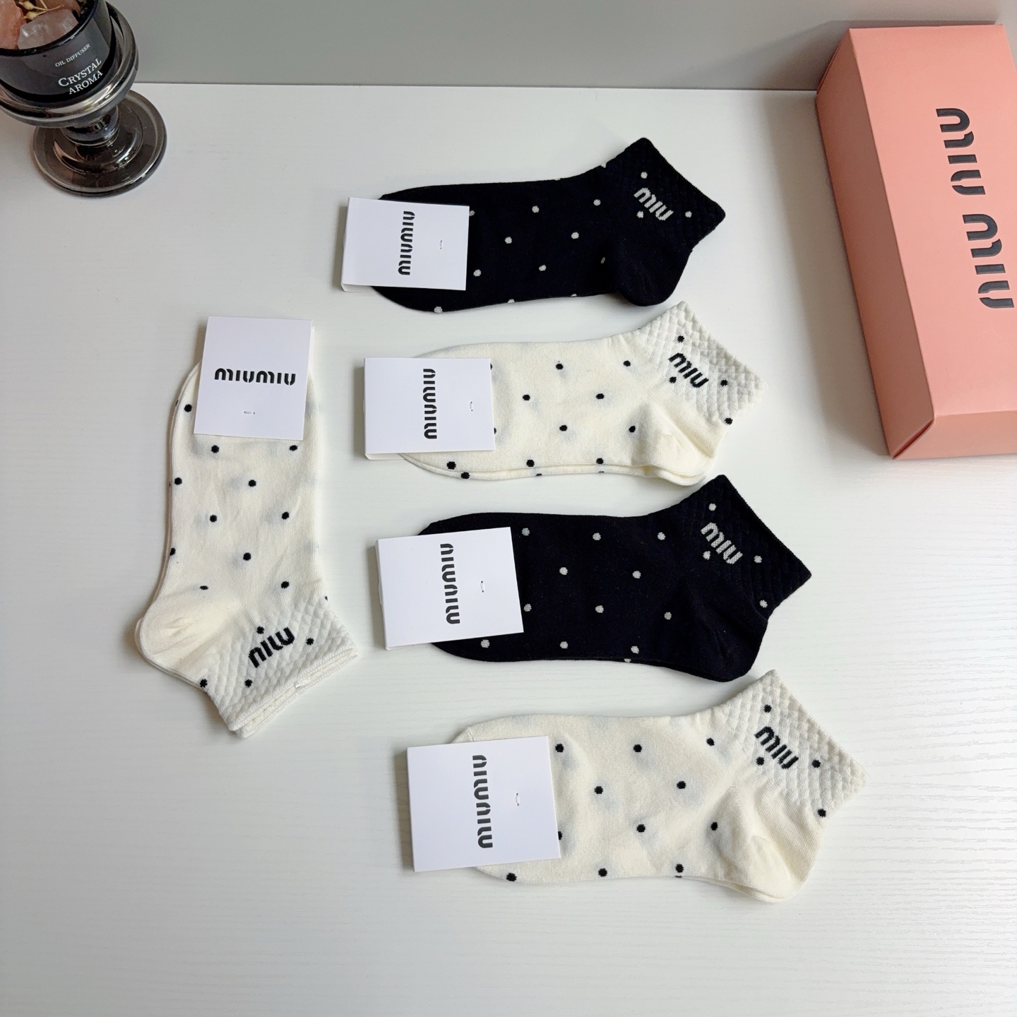 配包装【一盒5双】miumiu · 缪缪 高品质。超级爆款网红短筒袜子❗️ins明星网红推荐❗️火爆至极