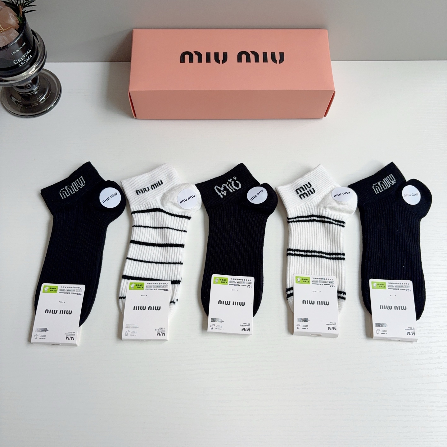 配包装【一盒5双】miumiu · 缪缪 高品质。超级爆款网红短筒袜子❗️ins明星网红推荐❗️火爆至极
