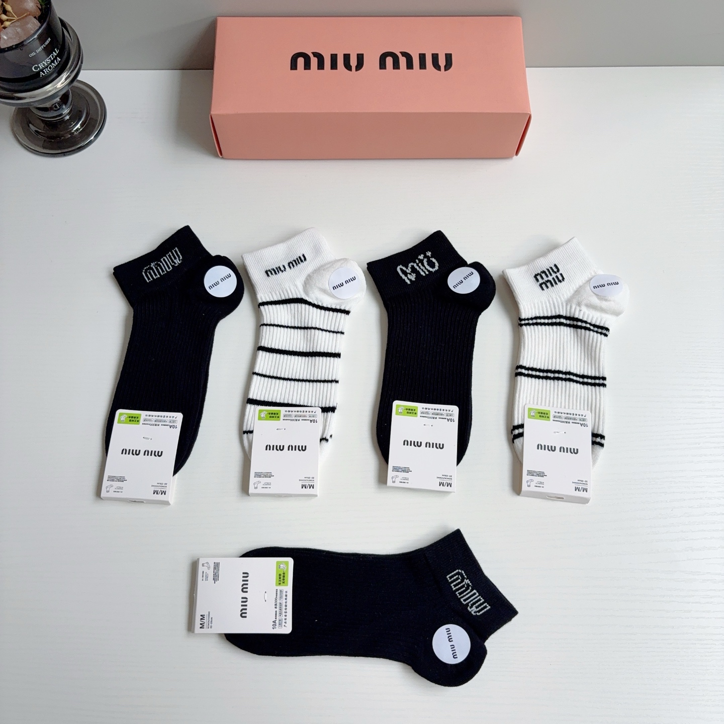 配包装【一盒5双】miumiu · 缪缪 高品质。超级爆款网红短筒袜子❗️ins明星网红推荐❗️火爆至极