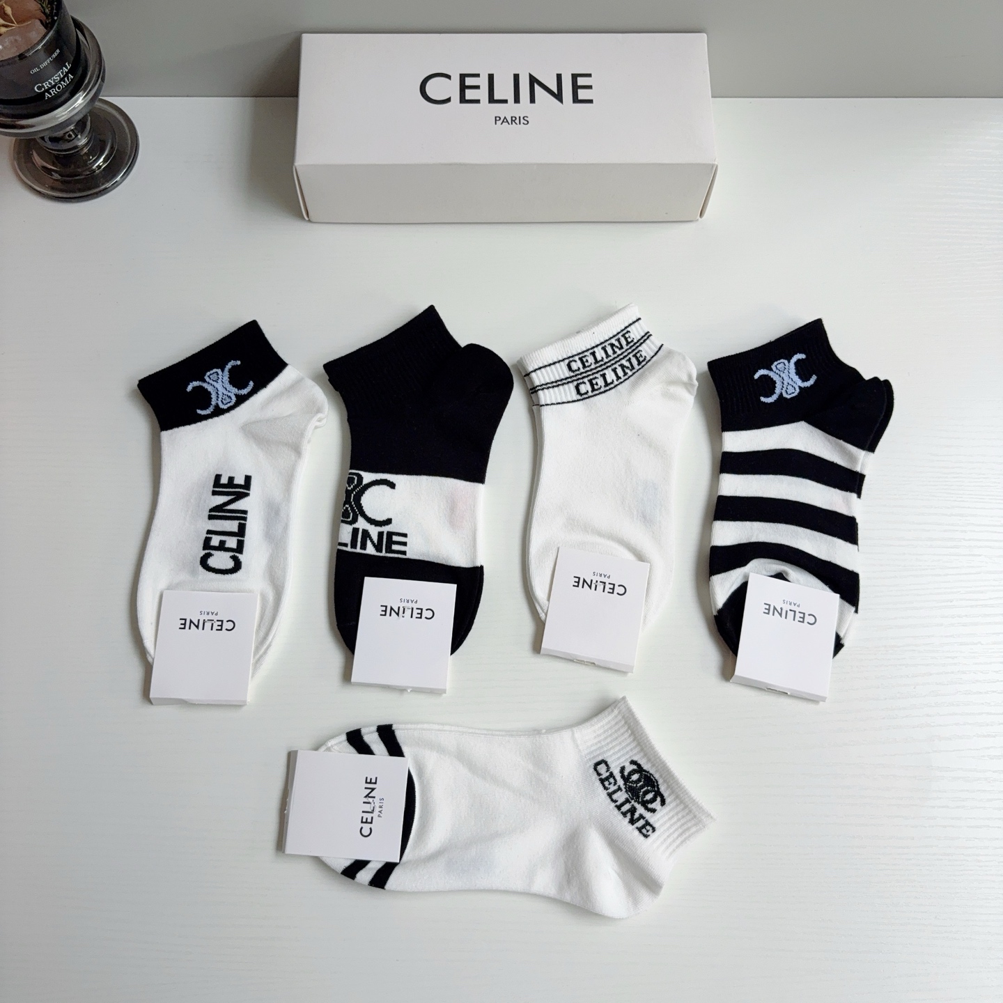 配包装（一盒5双）CELINE  赛琳 新款船袜袜子！纯棉面料，专柜同 步短短筒袜子，💛大牌出街，潮人必