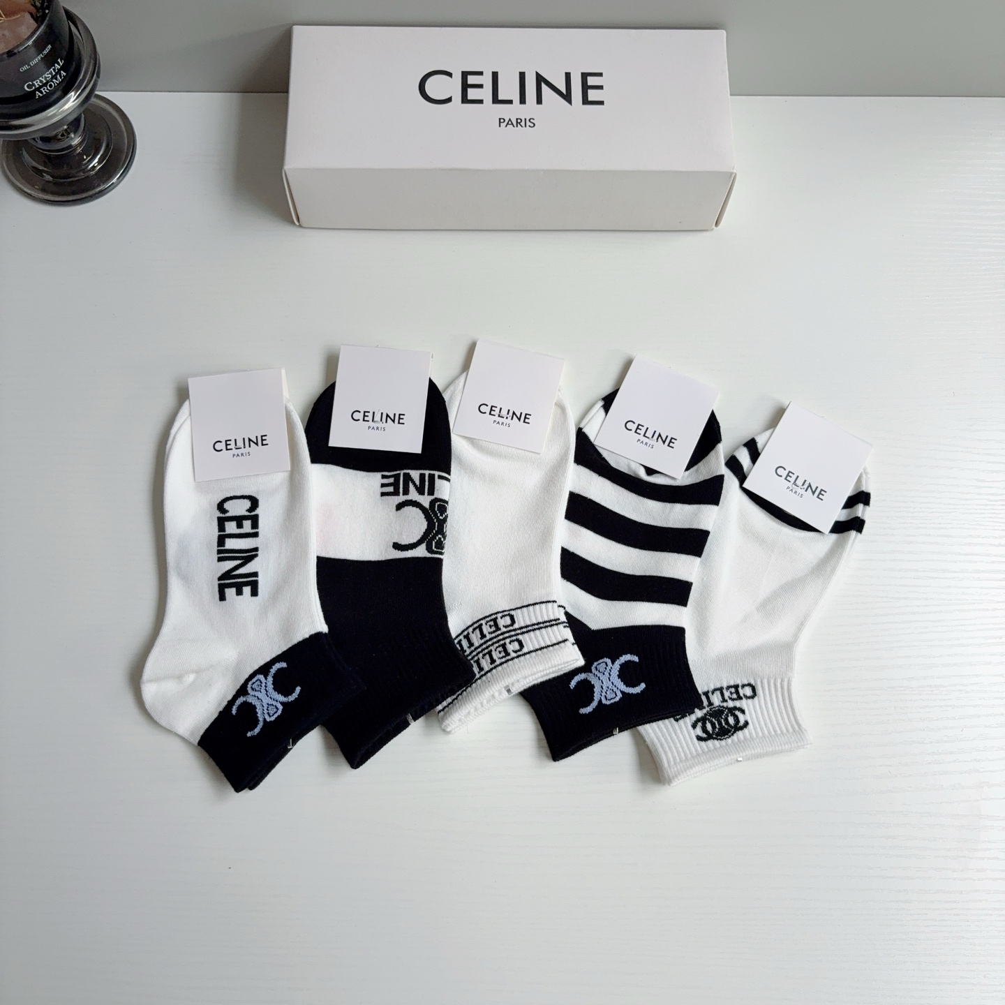 配包装（一盒5双）CELINE  赛琳 新款船袜袜子！纯棉面料，专柜同 步短短筒袜子，💛大牌出街，潮人必