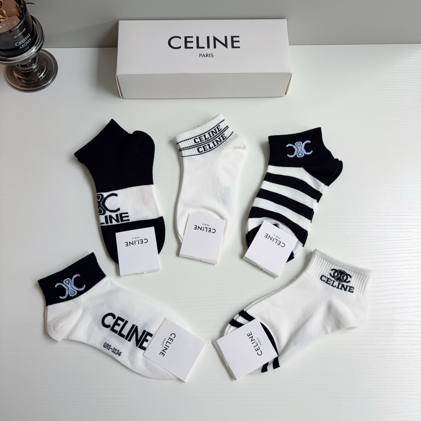 配包装（一盒5双）CELINE  赛琳 新款船袜袜子！纯棉面料，专柜同 步短短筒袜子，💛大牌出街，潮人必