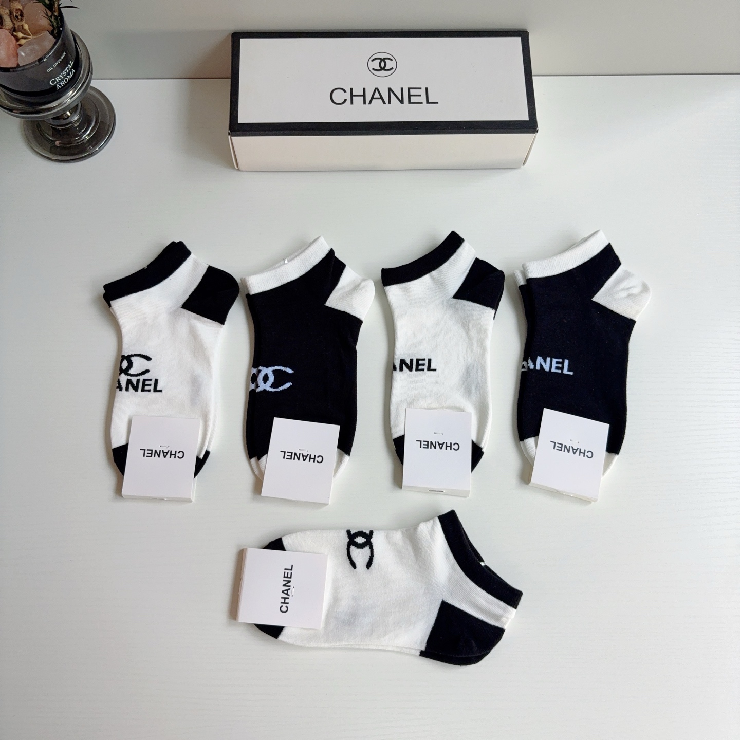 配包装（一盒5双）CHANEL（香奈儿） 新款高端袜子！爆款字母专柜同步船袜 袜子 💛大牌出街，潮人必备