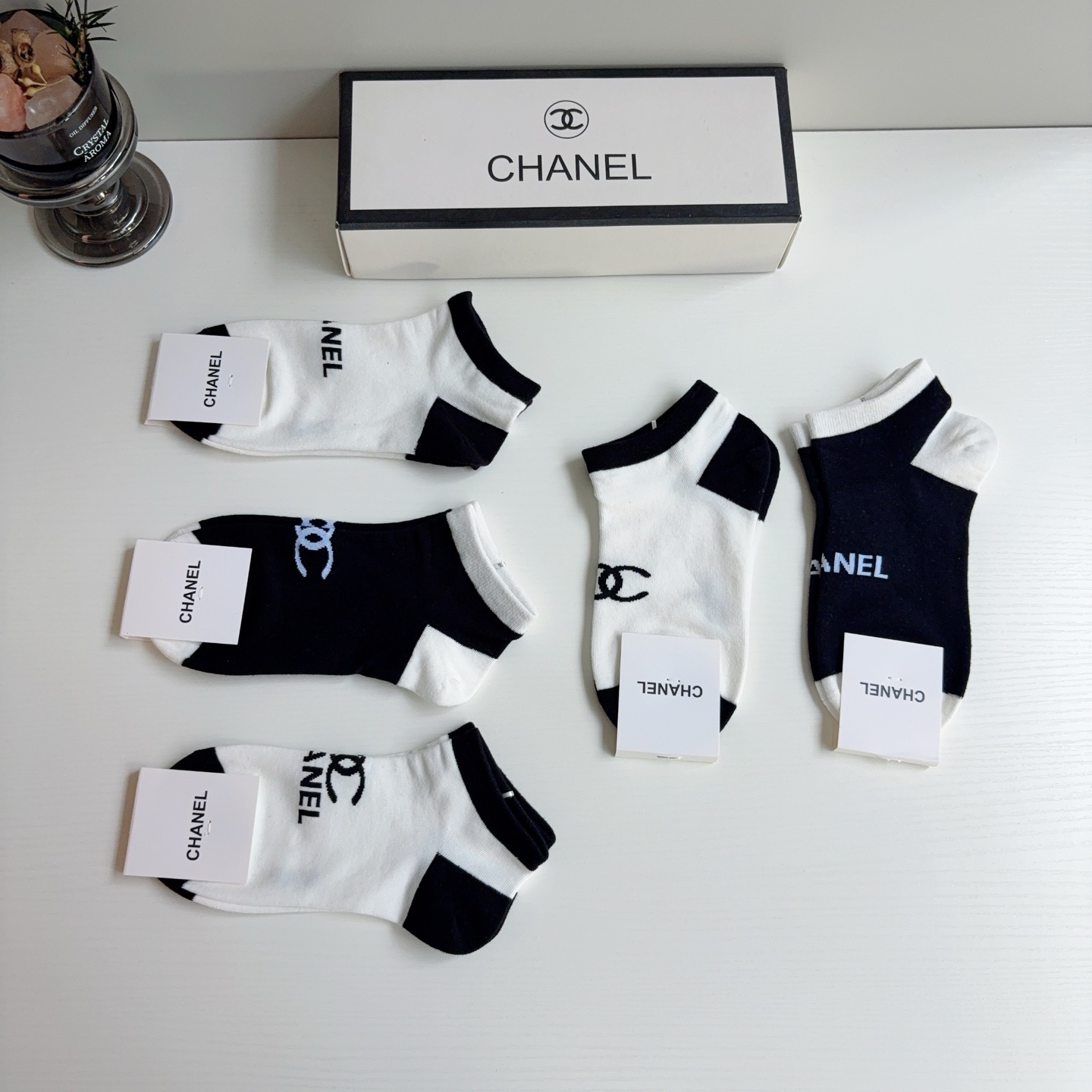 配包装（一盒5双）CHANEL（香奈儿） 新款高端袜子！爆款字母专柜同步船袜 袜子 💛大牌出街，潮人必备