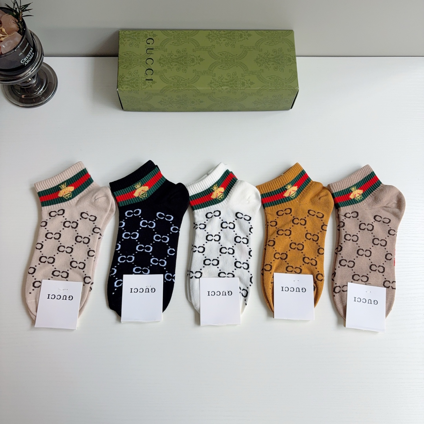 配包装（一盒5双）GUCCI 古奇 2026新款短筒袜子！纯棉面料，专柜同步袜子，💛大牌出街，潮人必备。