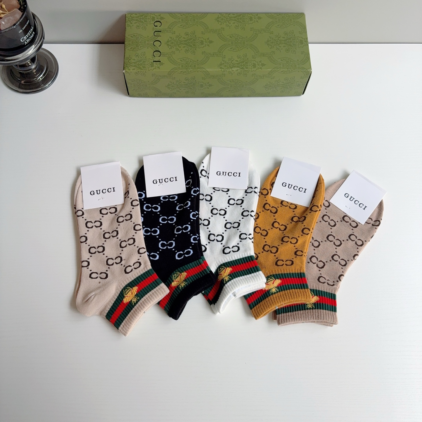配包装（一盒5双）GUCCI 古奇 2026新款短筒袜子！纯棉面料，专柜同步袜子，💛大牌出街，潮人必备。