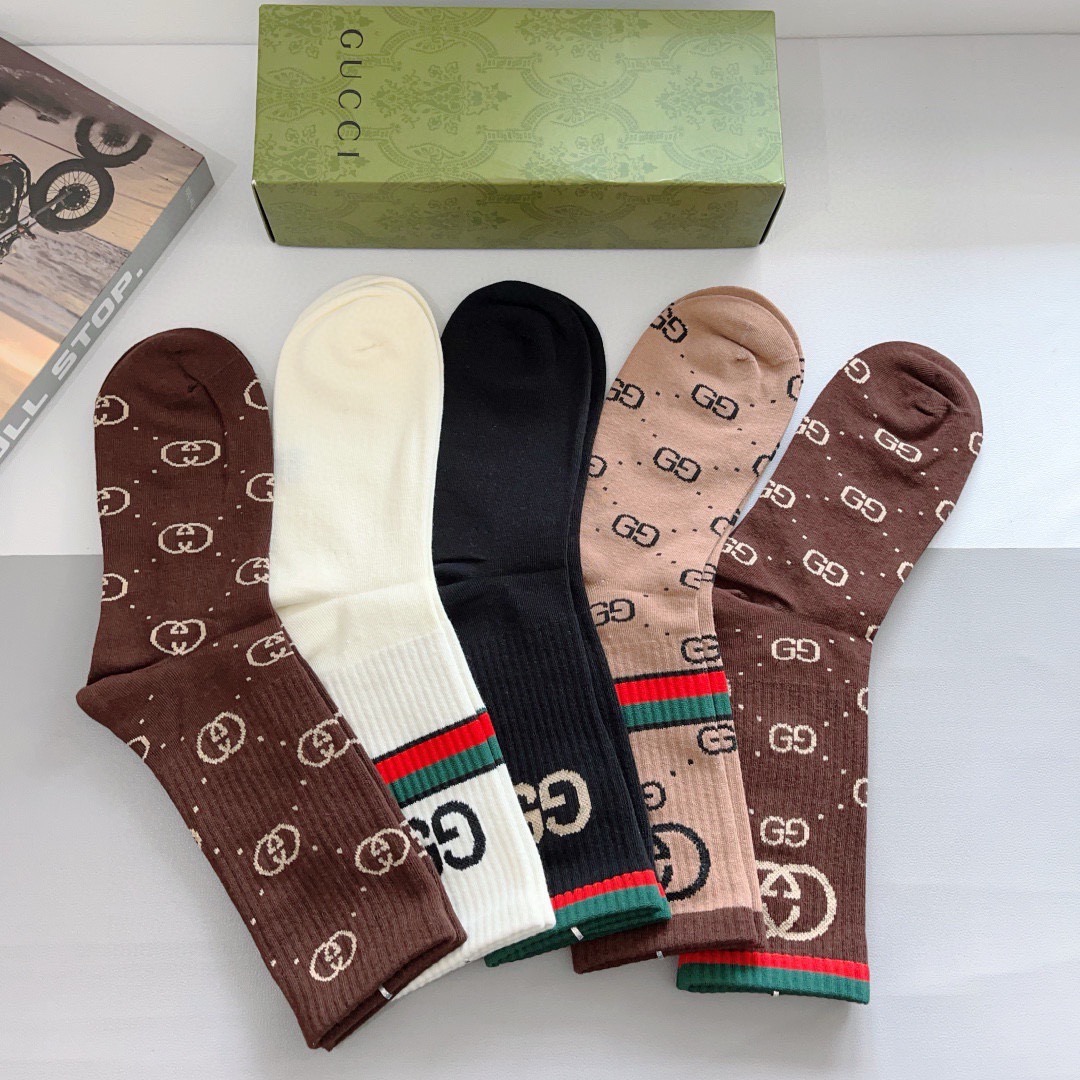 配包装（一盒5双）  Gucci 古奇 ins超火爆长筒袜，纯棉面料，潮人必备 ，经典双G字母，个性时尚百搭款！