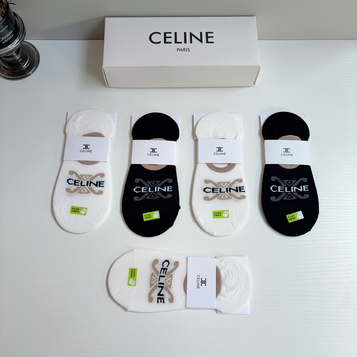 配包装（一盒5双） CELINE  赛琳 新款船袜！纯棉面料，专柜同步短筒袜子，💛大牌出街，潮人必备。超好搭