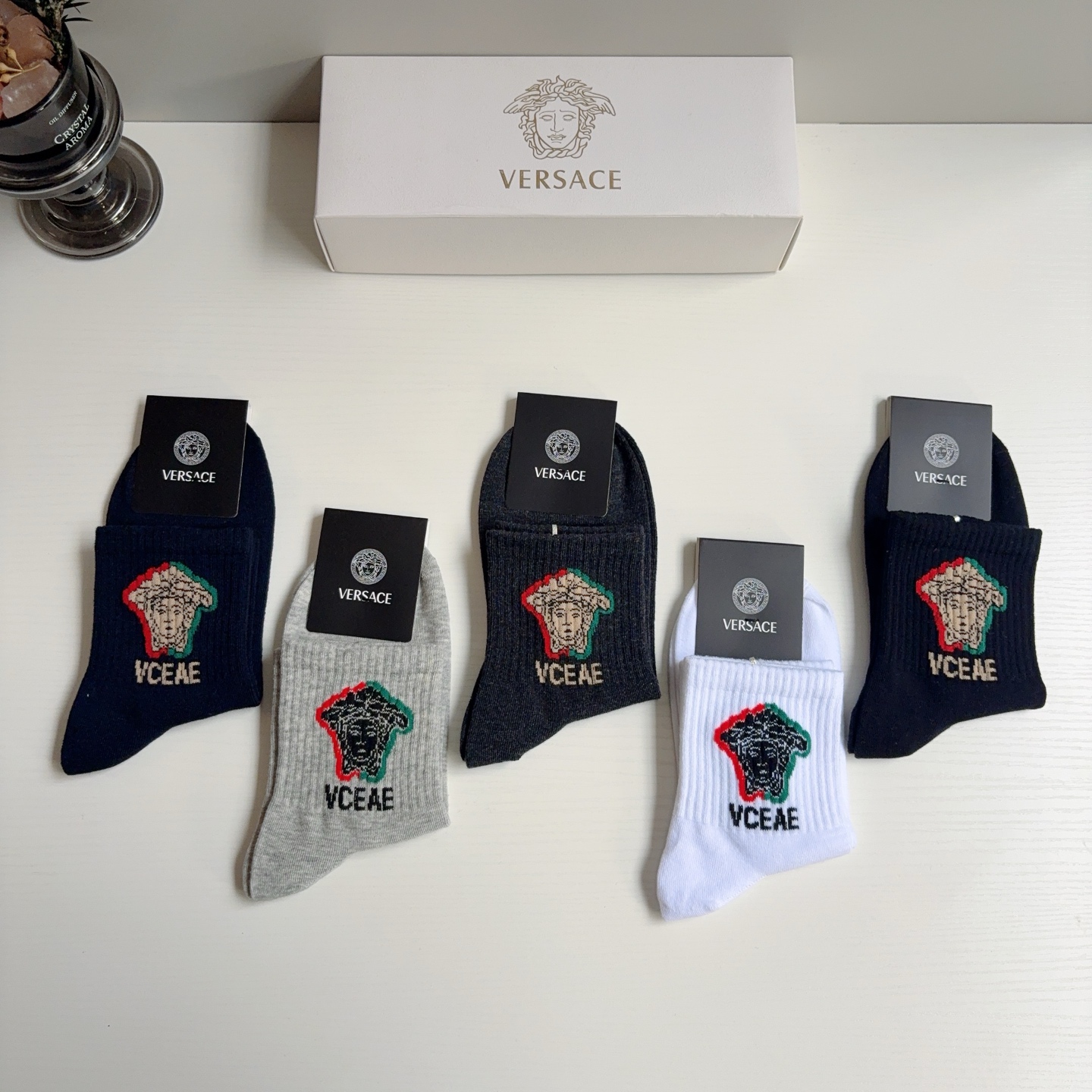 配包装【一盒五双】 VERSACE范思哲 欧美大牌男款纯棉中筒袜。🌟潮人百搭款！