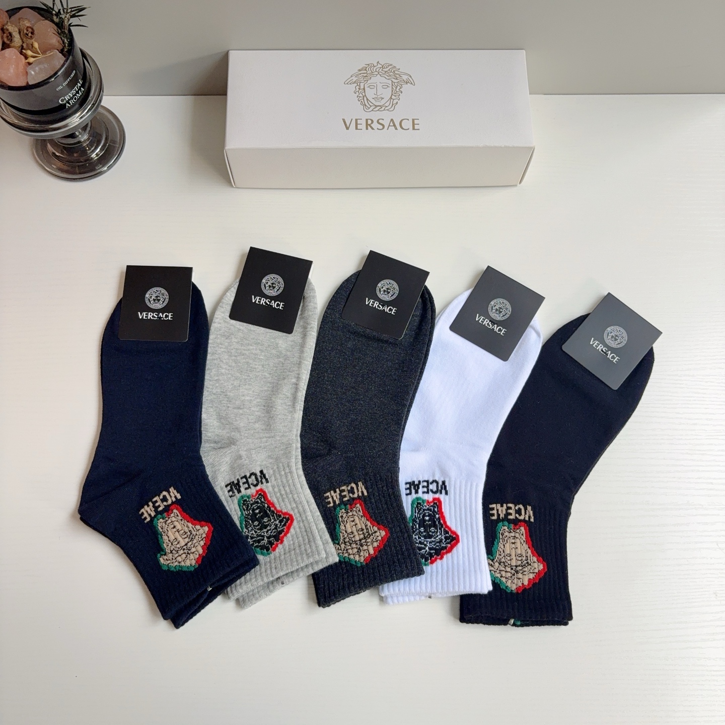 配包装【一盒五双】 VERSACE范思哲 欧美大牌男款纯棉中筒袜。🌟潮人百搭款！