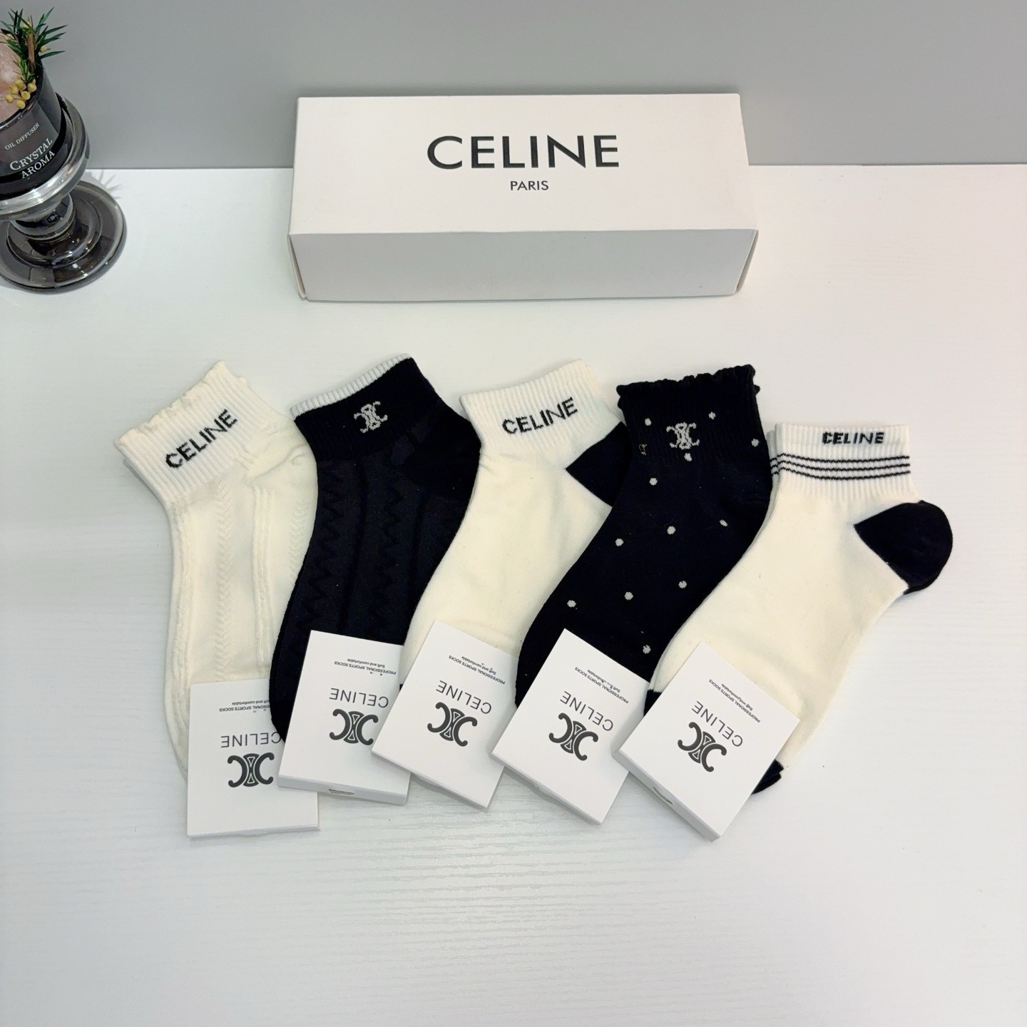 配包装（一盒5双） CELINE  赛琳 新款船袜袜子！纯棉面料，专柜同 步短短筒袜子，💛大牌出街，潮人必备。超好搭