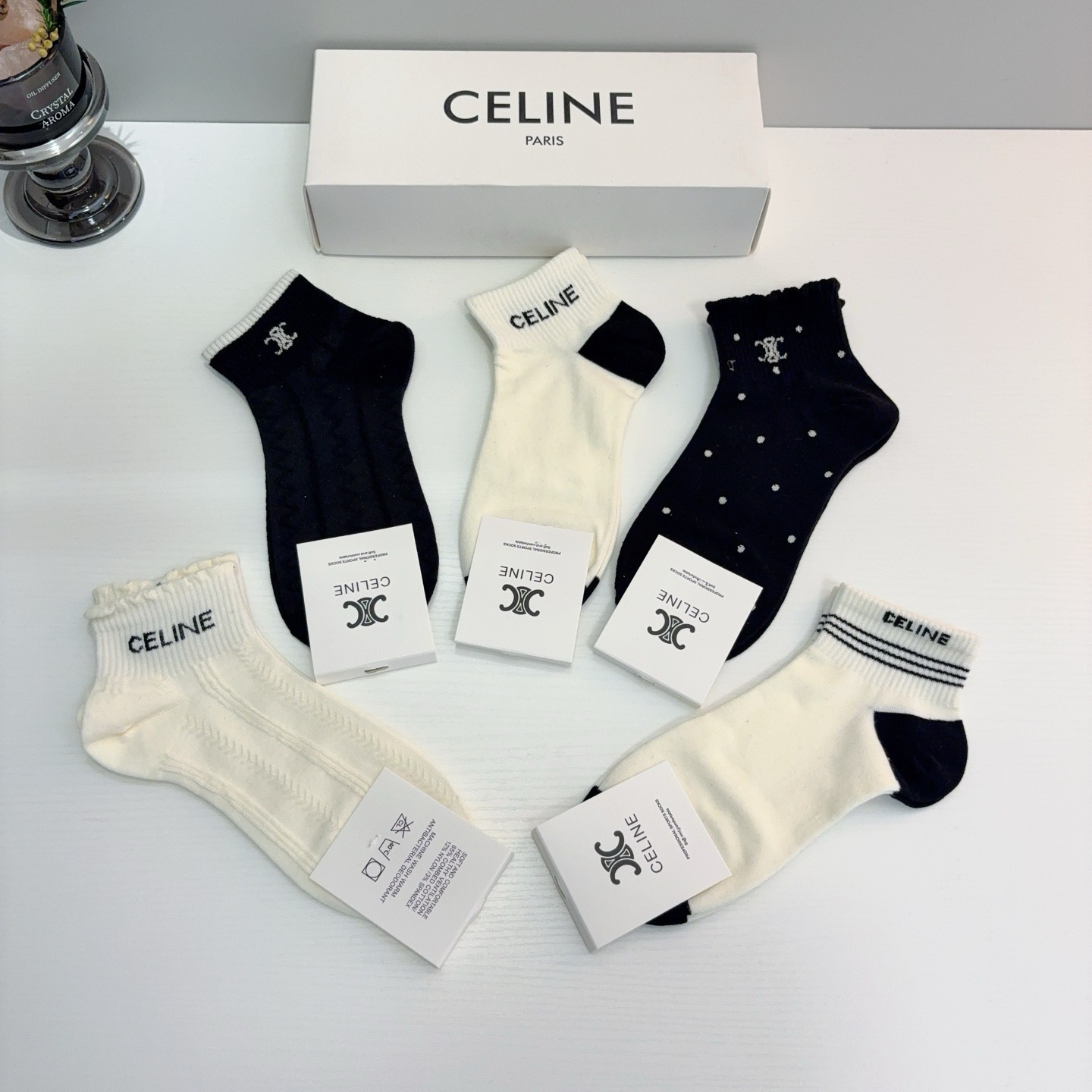 配包装（一盒5双） CELINE  赛琳 新款船袜袜子！纯棉面料，专柜同 步短短筒袜子，💛大牌出街，潮人必备。超好搭