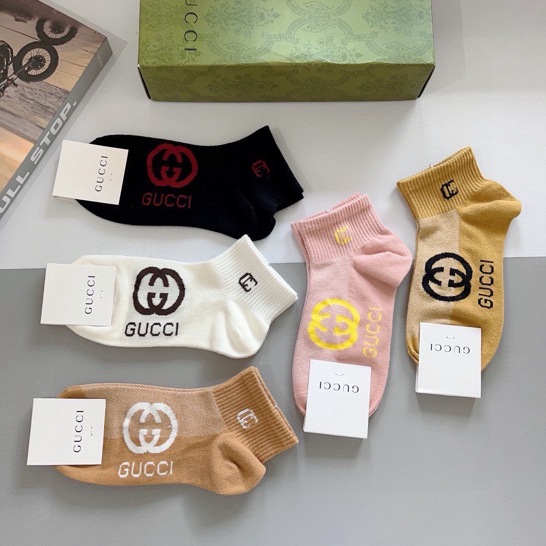 配包装（一盒5双） Gucci 古奇 ins超火爆小单品袜子，纯棉面料，潮人必备 ，Gucci 爆款，经典双G袜，个性时