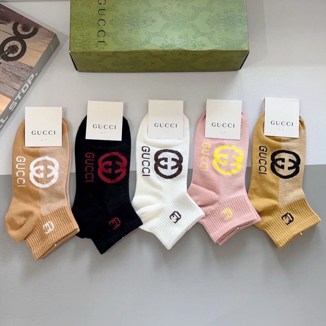 配包装（一盒5双） Gucci 古奇 ins超火爆小单品袜子，纯棉面料，潮人必备 ，Gucci 爆款，经典双G袜，个性时