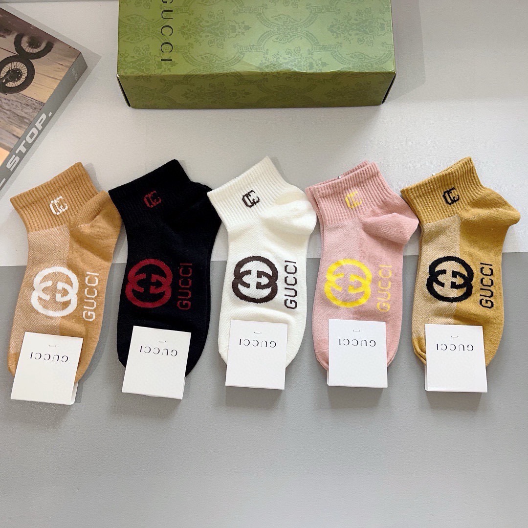配包装（一盒5双） Gucci 古奇 ins超火爆小单品袜子，纯棉面料，潮人必备 ，Gucci 爆款，经典双G袜，个性时