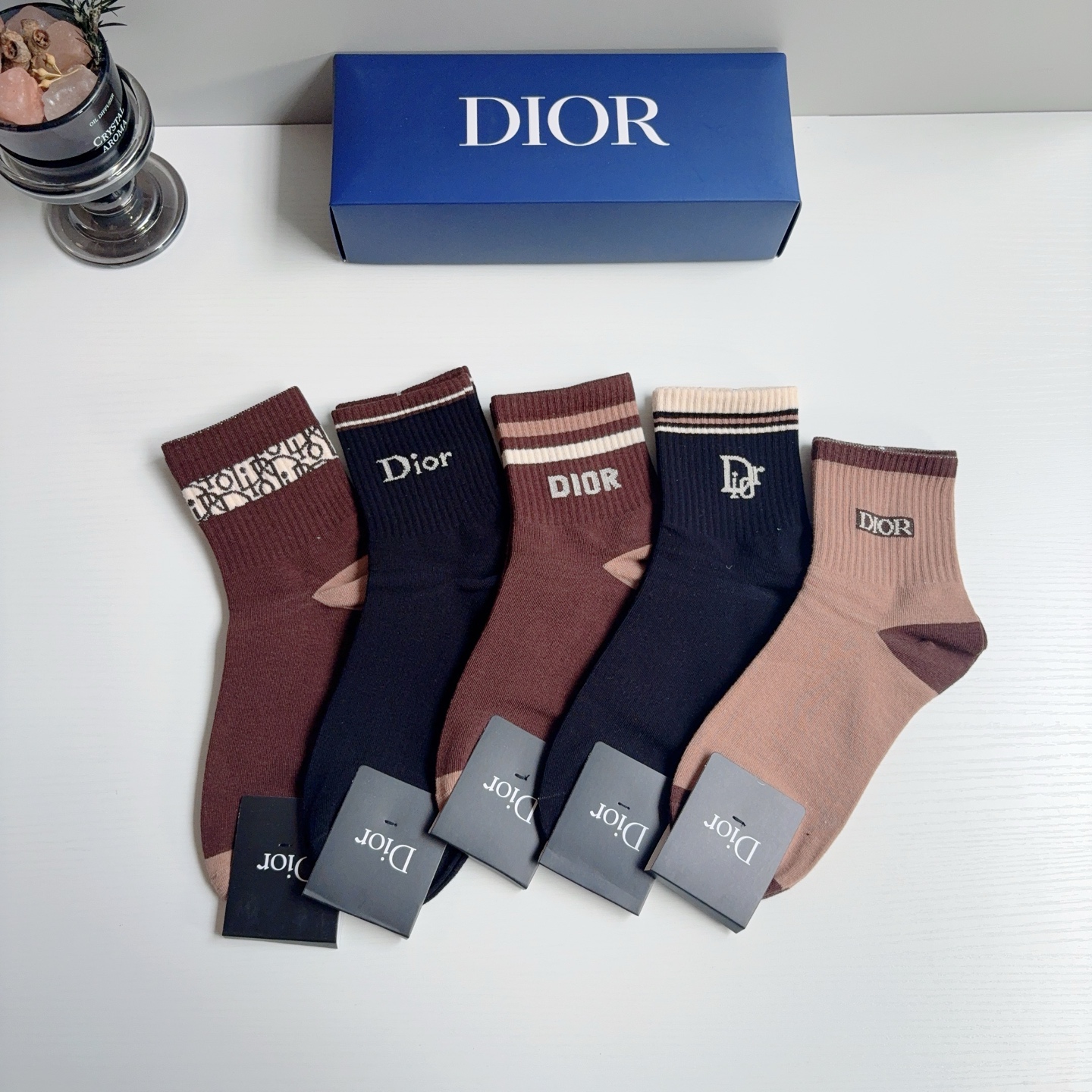 NO:920267,Comes with packaging (5 pairs in a box) Dior Dior's new mid-calf men's socks, pure cotton fabric, a must-have for fashionistas, classic, stylish and versatile, you deserve it Socks, stockings, socks, dior, dior, socks19860909配包装（一盒5双） Dior 迪奥 新款中筒男款袜子,纯棉面料,潮人必备 ,经典个性时尚百搭款,你值得拥有哦袜子,丝袜,袜子,dior,dior,socks,accessory
