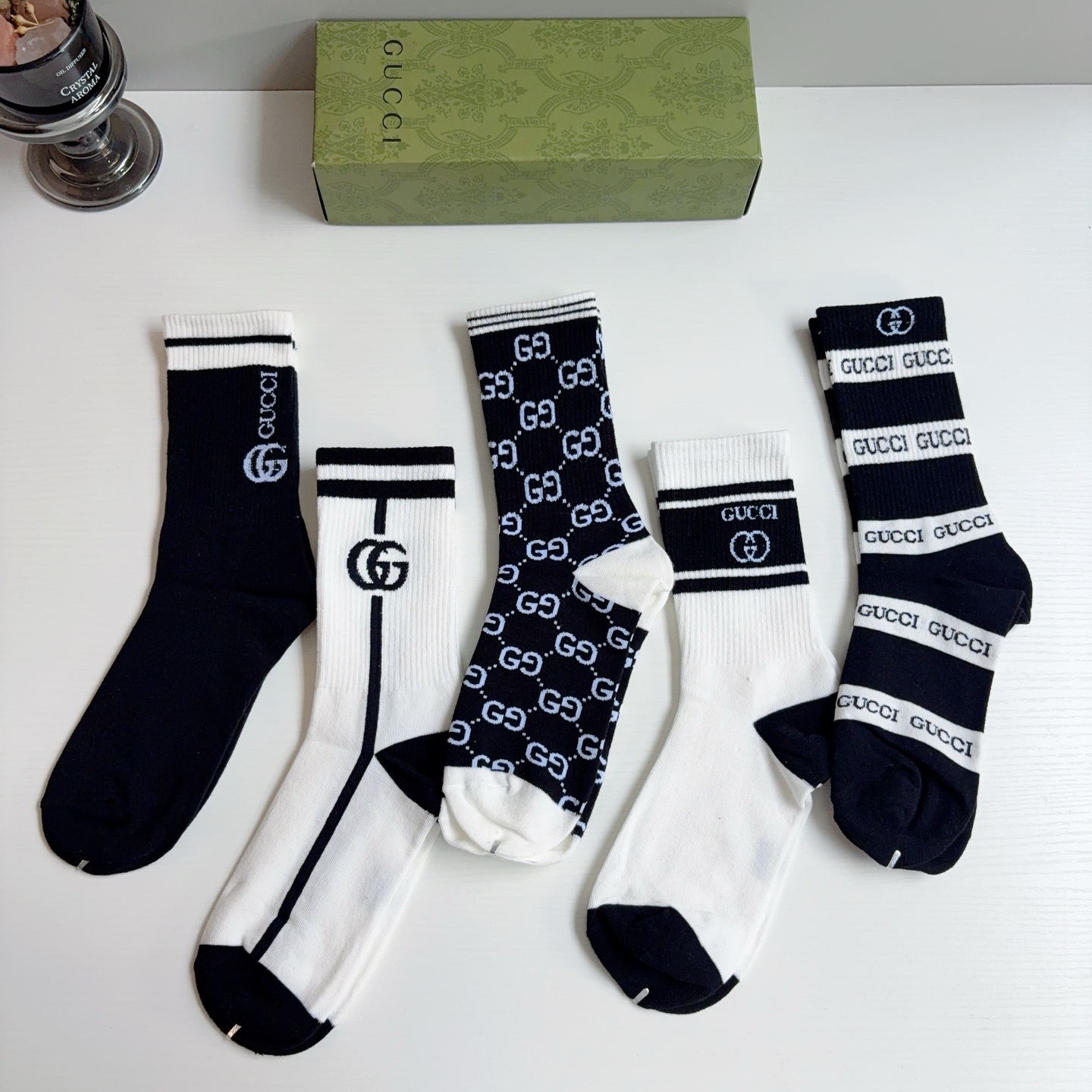 配包装（一盒5双）  Gucci 古奇 ins超火长筒袜子、纯棉面料，潮人必备 ，经典双G字母，个性时尚百搭款！