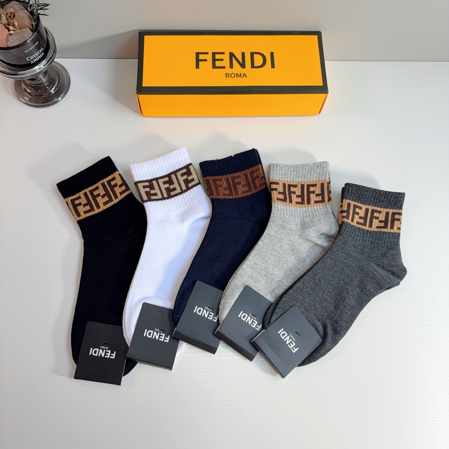配包装（一盒5双） FENDI 芬迪经典男士中筒袜子❗️纯棉材质柔软，经典的双F图案logo！