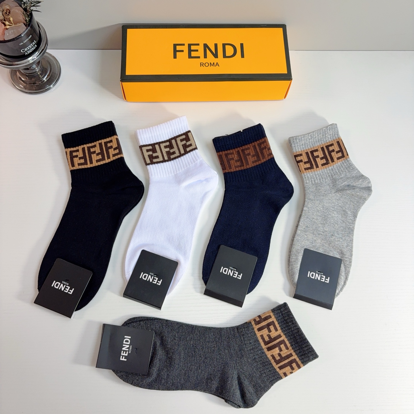 配包装（一盒5双） FENDI 芬迪经典男士中筒袜子❗️纯棉材质柔软，经典的双F图案logo！