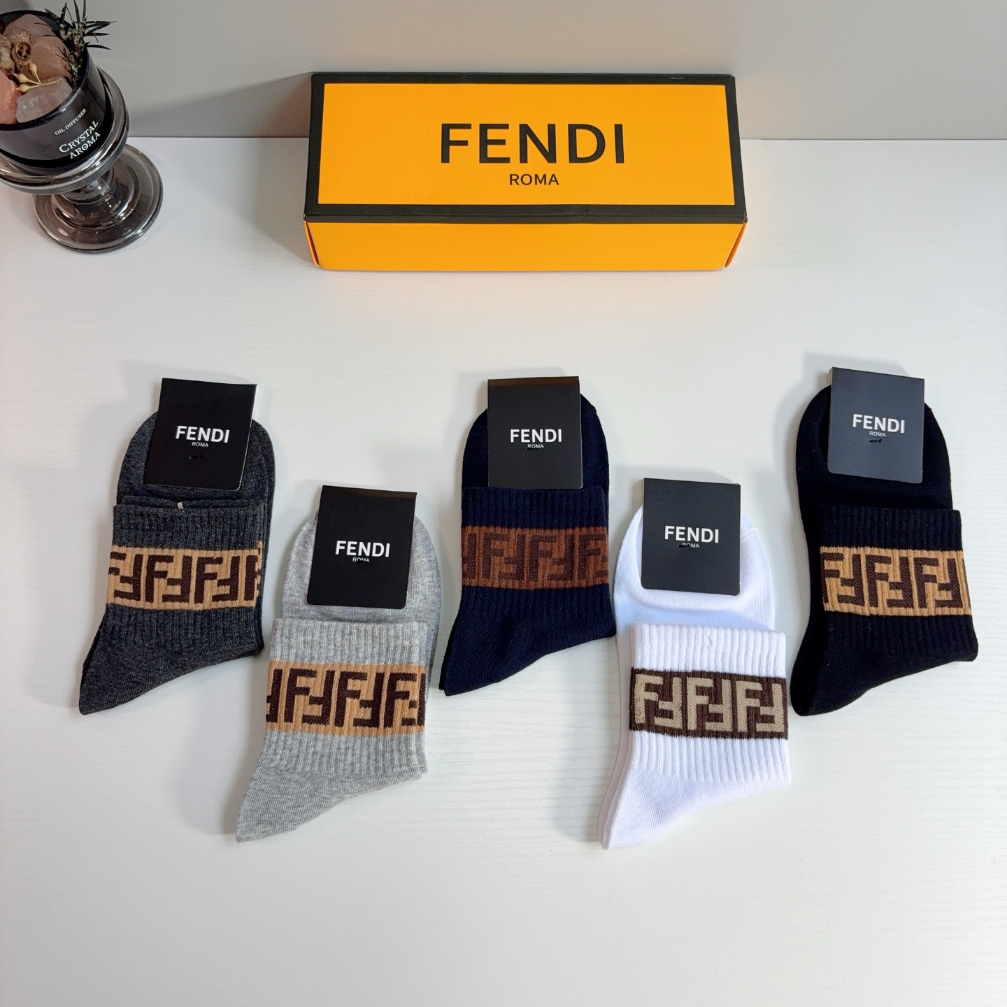 配包装（一盒5双） FENDI 芬迪经典男士中筒袜子❗️纯棉材质柔软，经典的双F图案logo！