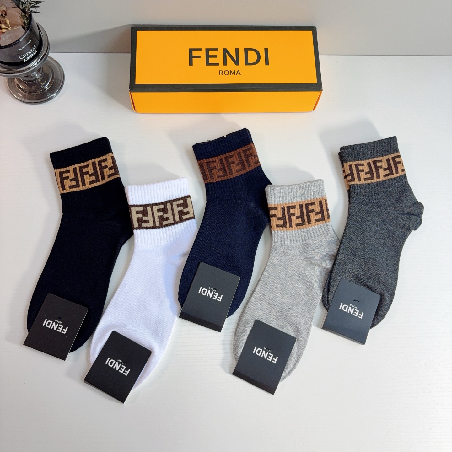 配包装（一盒5双） FENDI 芬迪经典男士中筒袜子❗️纯棉材质柔软，经典的双F图案logo！