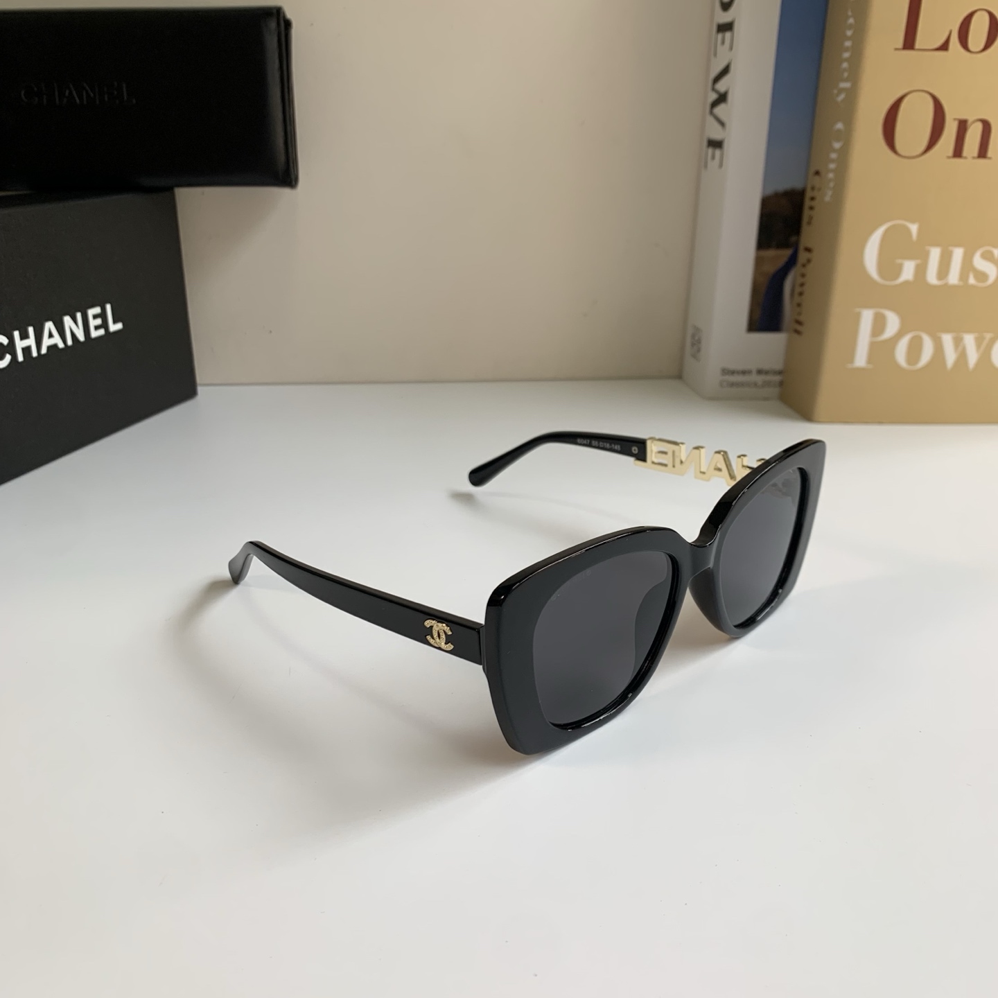 NO:949408,CHANEL Chanel's official early spring new large-frame sunglasses, the same style for many celebrities, sunshade sunglasses!  glasses, sunglasses, sunglasses, glasses, chanel, chanel19860909CHANEL香奈儿官方早春新款大框墨镜,众多明星同款 ,遮阳太阳镜 ！眼镜墨镜太阳镜,眼镜,chanel,chanel,glasses