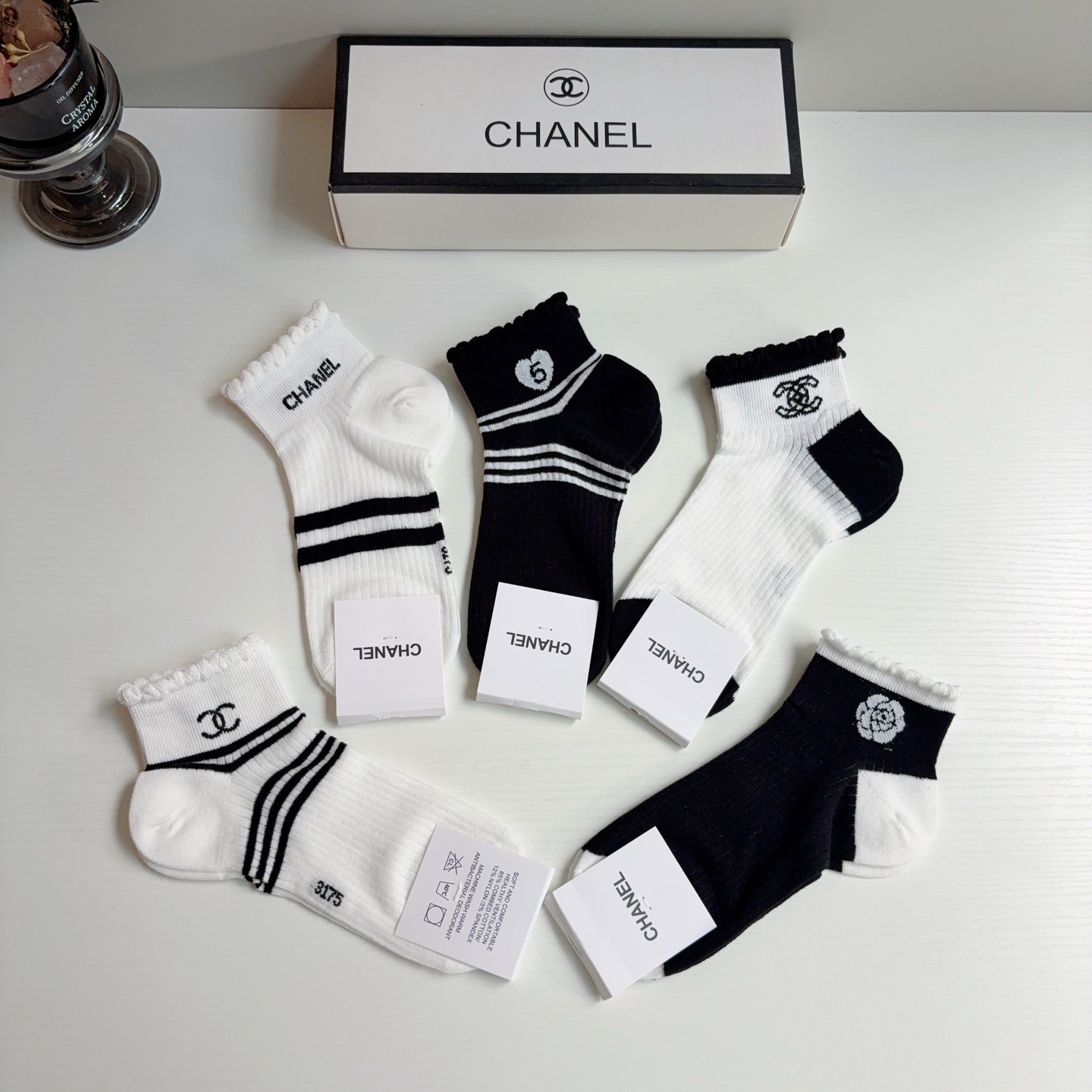 配包装【一盒5双】 CHANEL · 香奈儿 新款冰丝袜子 网红短筒袜子❗️ins明星网红推荐❗️轻薄柔软透气！   