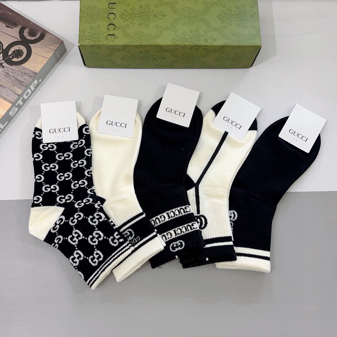配包装（一盒5双） Gucci 古奇 ins超火爆小单品男女同款袜子，纯棉面料，潮人必备 ，Gucci 爆款，经典双G袜
