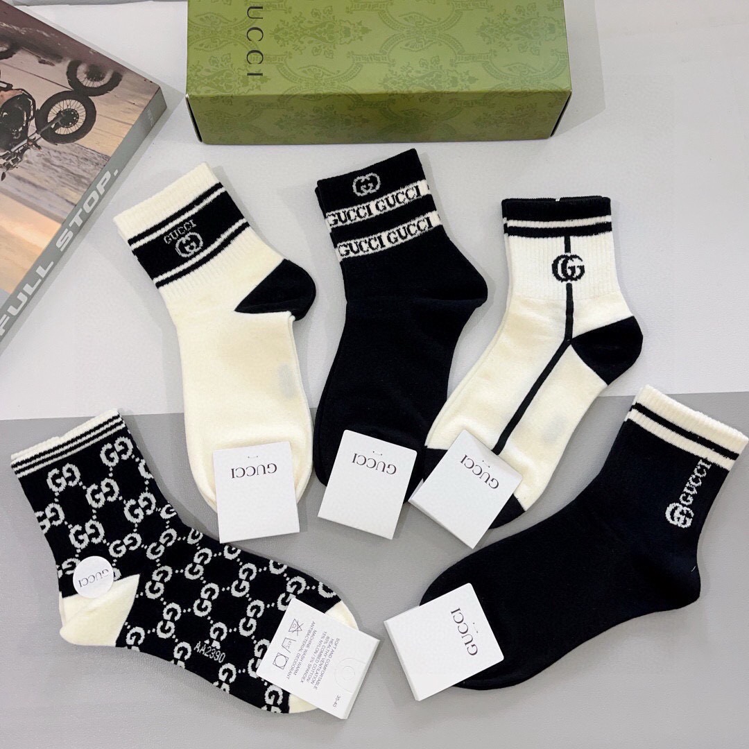 配包装（一盒5双） Gucci 古奇 ins超火爆小单品男女同款袜子，纯棉面料，潮人必备 ，Gucci 爆款，经典双G袜