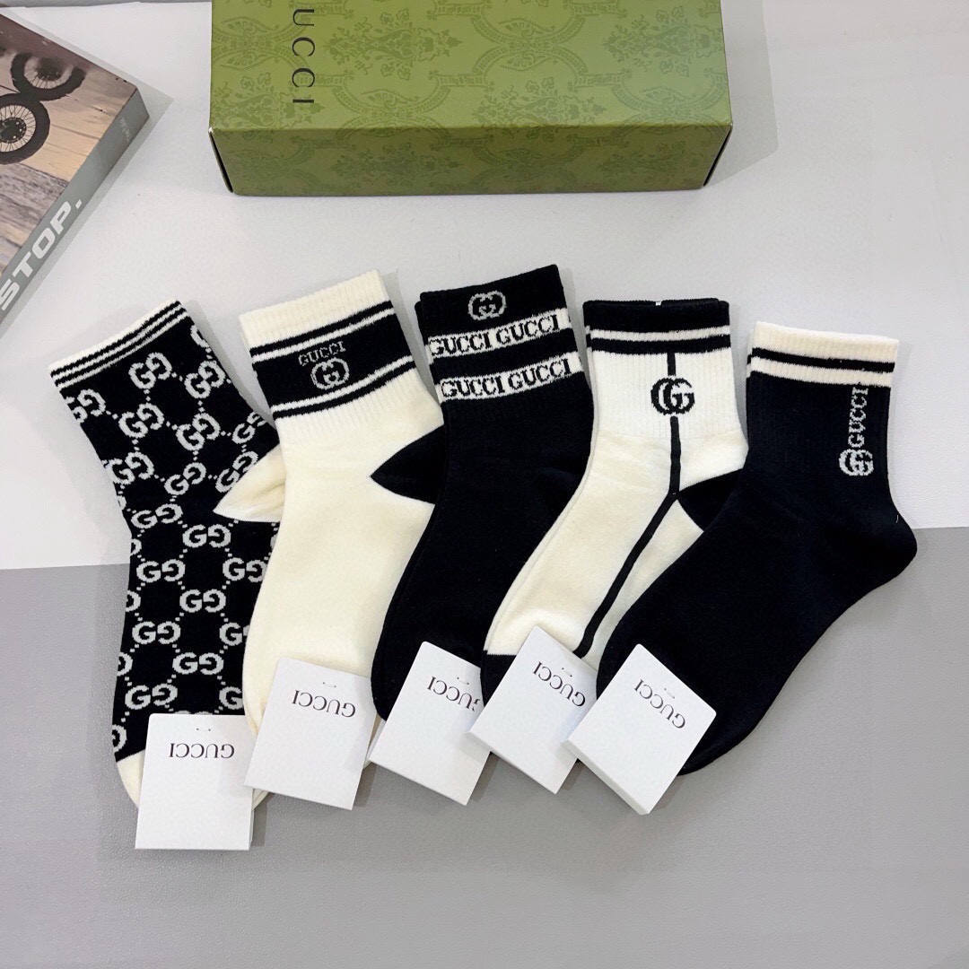 配包装（一盒5双） Gucci 古奇 ins超火爆小单品男女同款袜子，纯棉面料，潮人必备 ，Gucci 爆款，经典双G袜