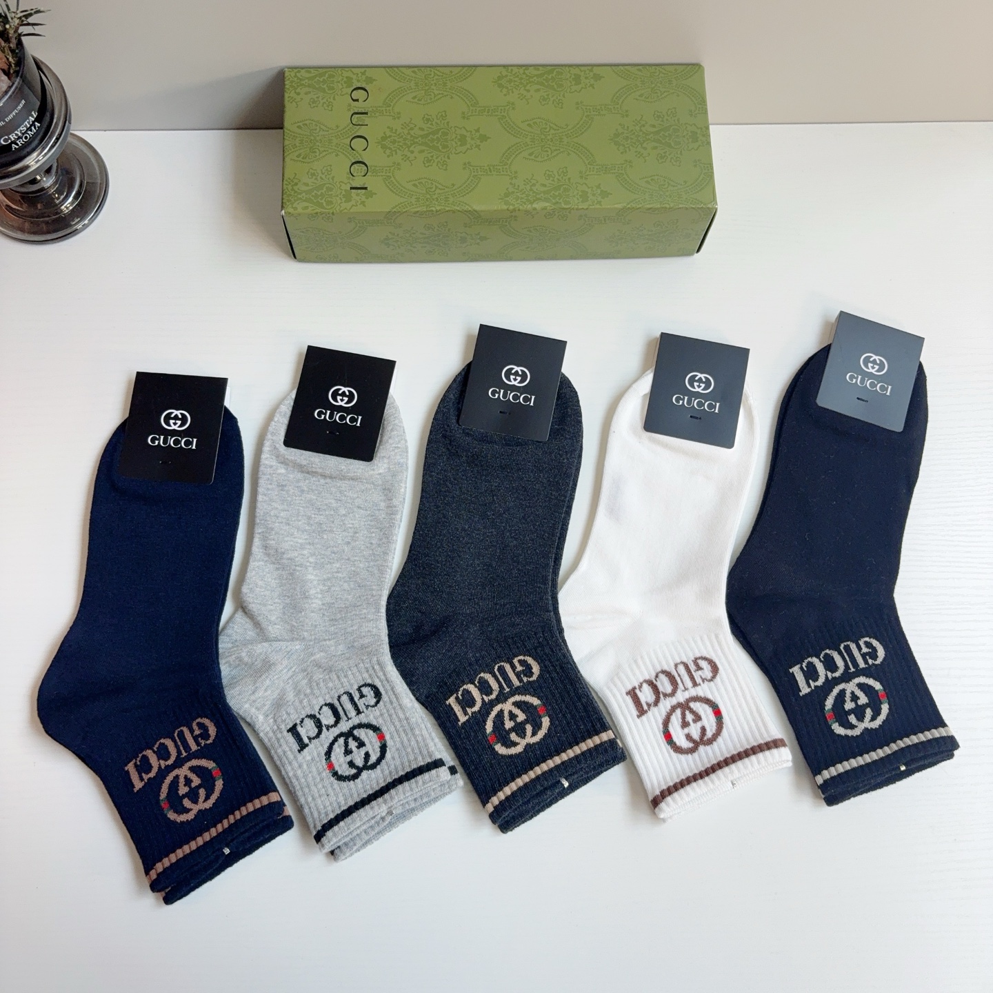 配包装（一盒5双） GUCCI 古奇男士新款袜子！纯棉面料，经典图案，专柜同步中筒袜子，💛大牌出街，潮人必备。超好搭