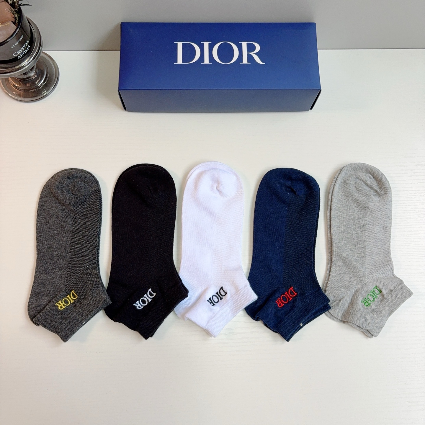 配包装（一盒5双）  Dior 迪奥新款刺绣纯棉袜子 经典字母logo船袜，个性时尚百搭款，超柔软材质舒适透气！